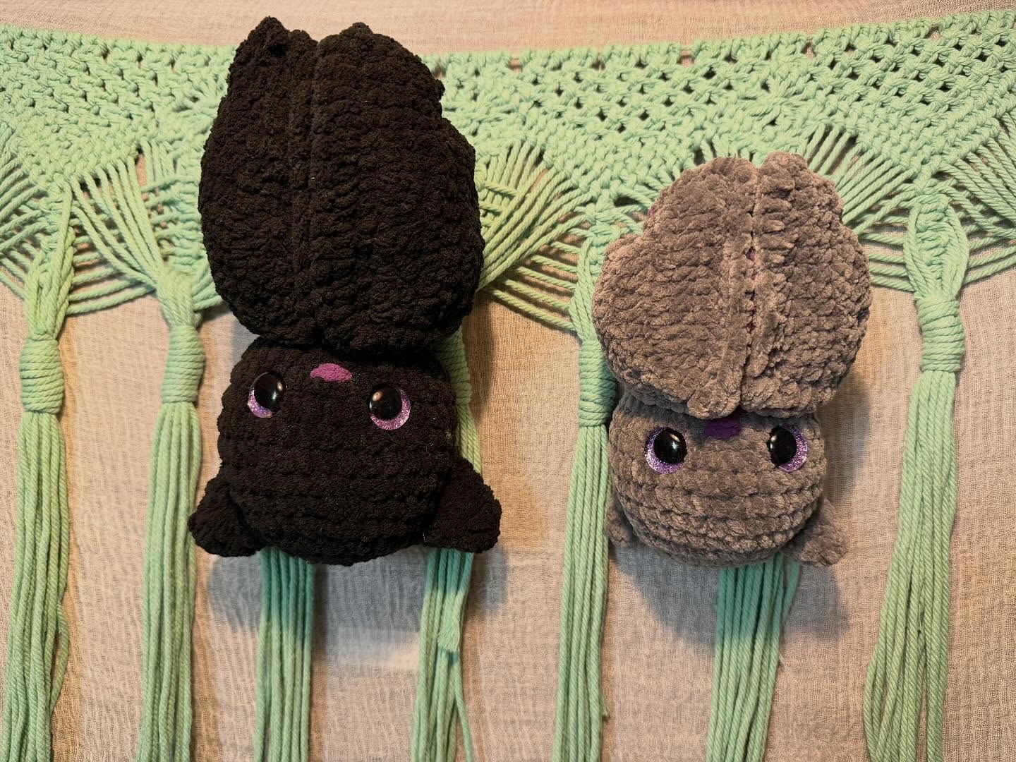 Happy Halloween 🎃👻💀 #binxtheplushbat pattern @theresascrochetshop