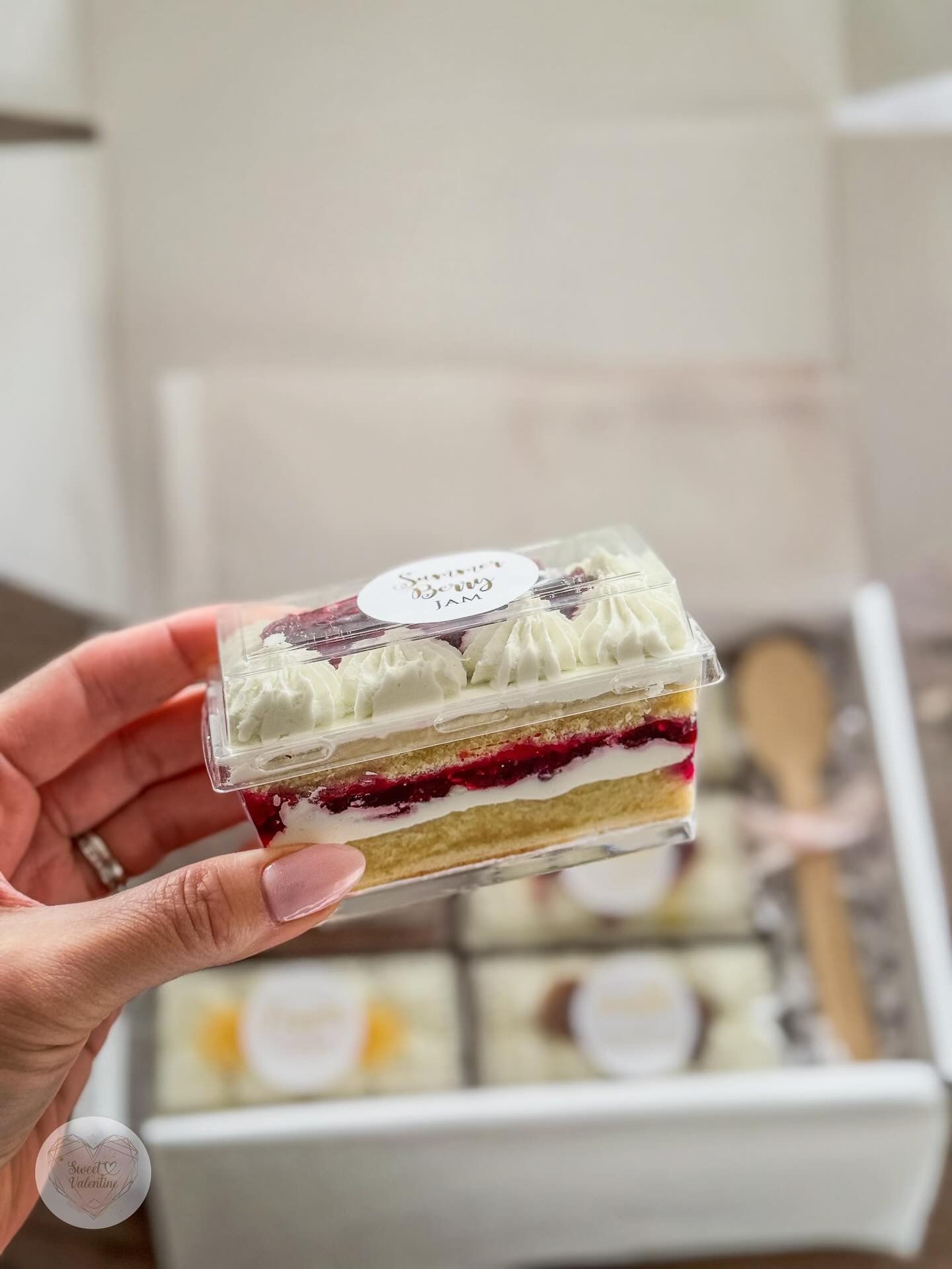 Calling all cake lovers!!!
We’re delighted to announce our next 2 dates for sample boxes! Be quick, they’ll only be limited numbers available.
My cake boxes are open for EVERYONE to purchase!
November - Sent out on Thursday 20th
December - Sent out on Thursday 11th
Postals are sent via Royal Mail special delivery. Please ensure someone will be home for delivery.
Each box comes with 6 sample tubs, and each tub is a full to the brim with sponge, homemade filling, and buttercream, perfect for everyone to get a taste
For more information or to place your order, please DM or visit my website (link in bio) 🩷🩷
#weddingcakesamples #samplebox #leeds #westyorkshire #leedsbaker #weddingcakesideas #weddingcake #weddingcakedesign #bespokeweddingcakes #weddingcakeinspiration #prettyweddingcakes #texturecake #uniqueweddingcakes #weddingcakeinspo #prettywedding #floralcakes #weddingcakes
