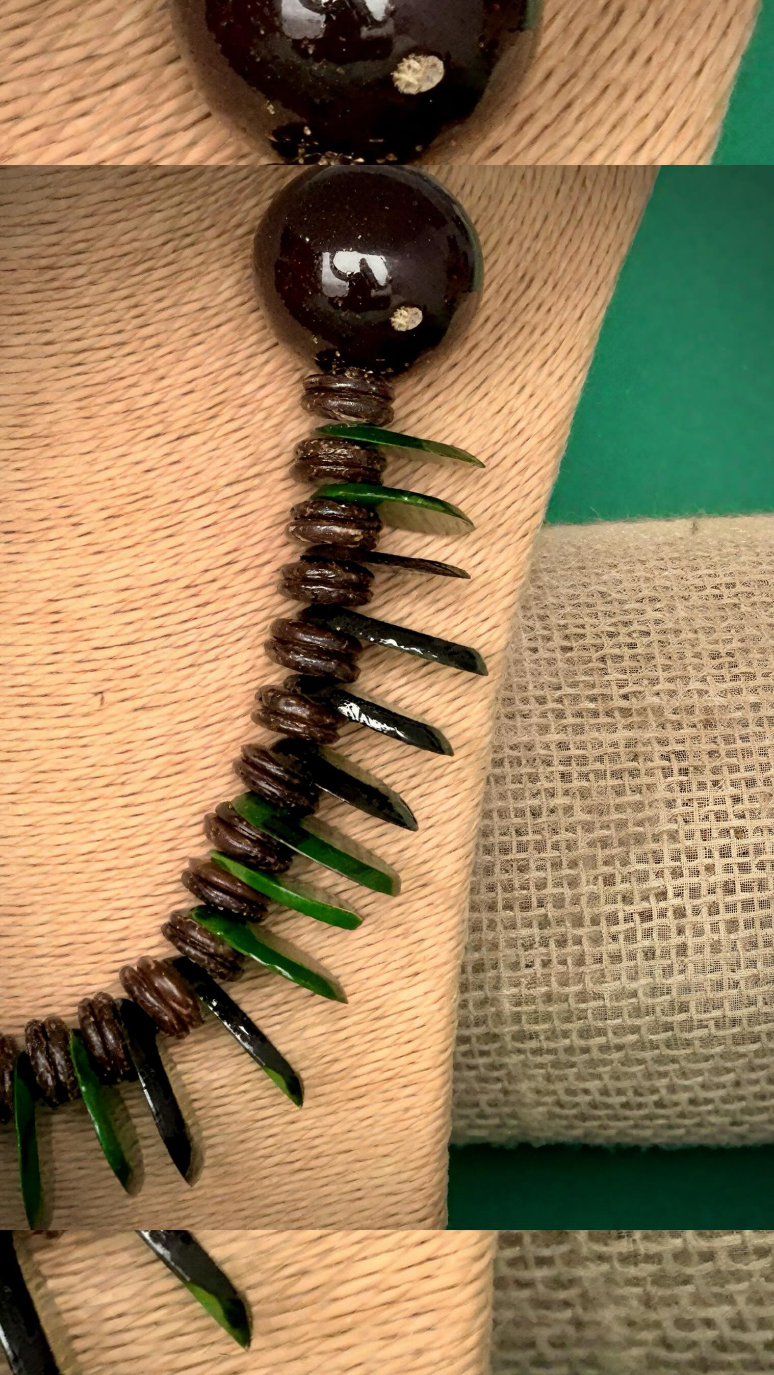 Beleza das jarinas marfim cortadas harmonizadas com tucumãs e sementes de açaí rústico.
Elegância e arte no seu visual.
#luxosustentavel
#elegancianatural
#biojoiasexclusivas