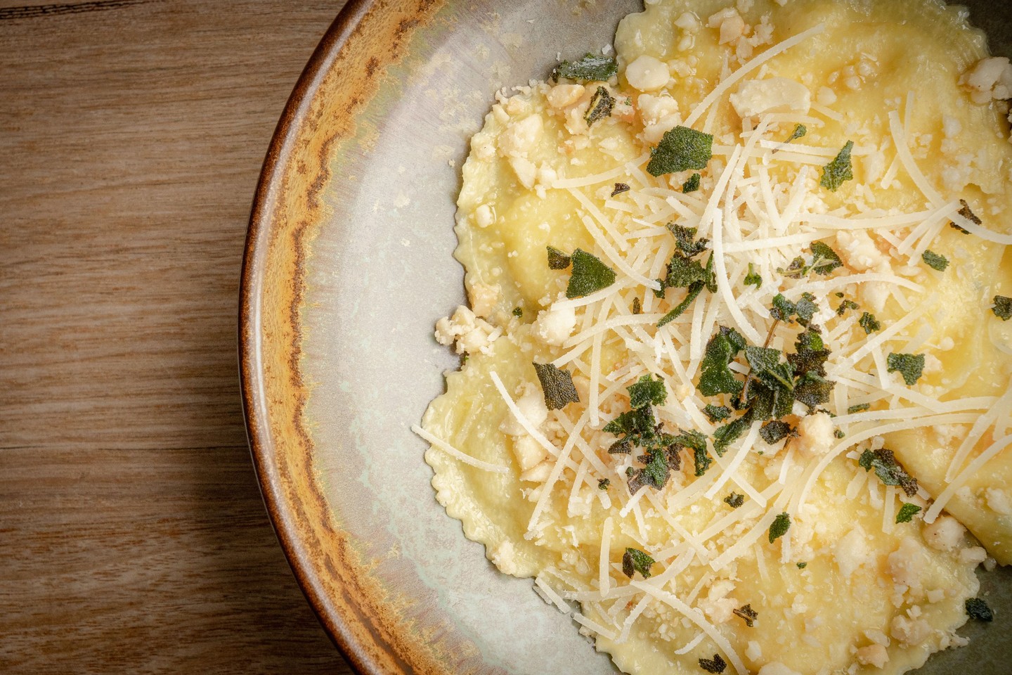 Pumpkin, ricotta and thyme ravioli with brown butter, toasted macadamias, sage and parmesan.
Handmade by Chef Andrea Rigodanza @gnocchibyrigo, served Saturdays and Sundays for lunch here at the cellar door.
.
.
.
.
.
.
#mountowrongvineyard #mounttowrong #macedonranges #macedonrangesnaturallycool #mounttmacedon #daylesfordmacedonranges #victoriatourism #visitmacedonranges #wandervictoria #explorevictoria #visitmelbourne #everybitdifferent #victorianwine #macedonrangeswine #melbournefoodie #macedonrangesfoodie #handmadepasta #gnocchi #italianfood #macedonrangescellardoor