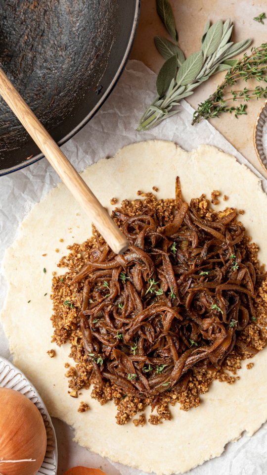 Your kid tried broccoli once, gagged, and now you've decided they'll never eat vegetables.
Here's what you don't know:
Research shows kids need 8-15 exposures to a new food before they'll accept it. Some kids get there in 5-8 tries. Others need the full 15.
But most parents give up after 2 or 3.
Exposure doesn't mean forcing them to eat it. It means putting it on the table. Letting them see it on your plate.
Letting them smell it. Touch it. Watch you eat it. Help you cook it.
Here's the part most parents miss: You have to change how you prepare it.
Roasted broccoli tastes nothing like steamed.
Raw carrots feel completely different than cooked.
Spiralized zucchini doesn't look like chopped zucchini.
Every different preparation counts as a new exposure.
So if your kid rejected broccoli on try number 3? You're not failing. You haven't even hit the research threshold yet. You're just getting started.
Comment the food your kid refuses and let's brainstorm ways to prepare it 👇
#pickyeater #feedingkids #parentingtips #nourishandgather #toddlermeals