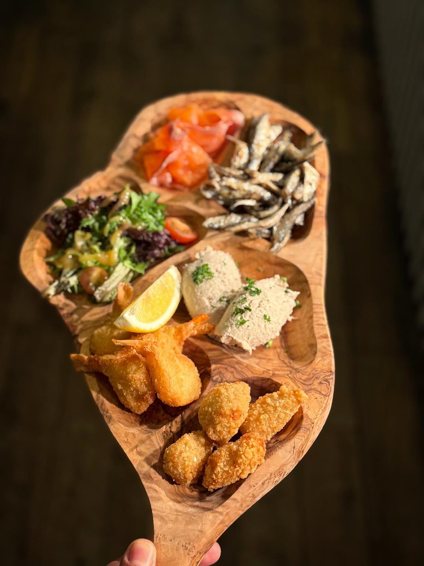 It’s always been a winner ✔️ Fish platter for one - or we offer a fish platter for 2 🐟 (if your in the sharing mood)