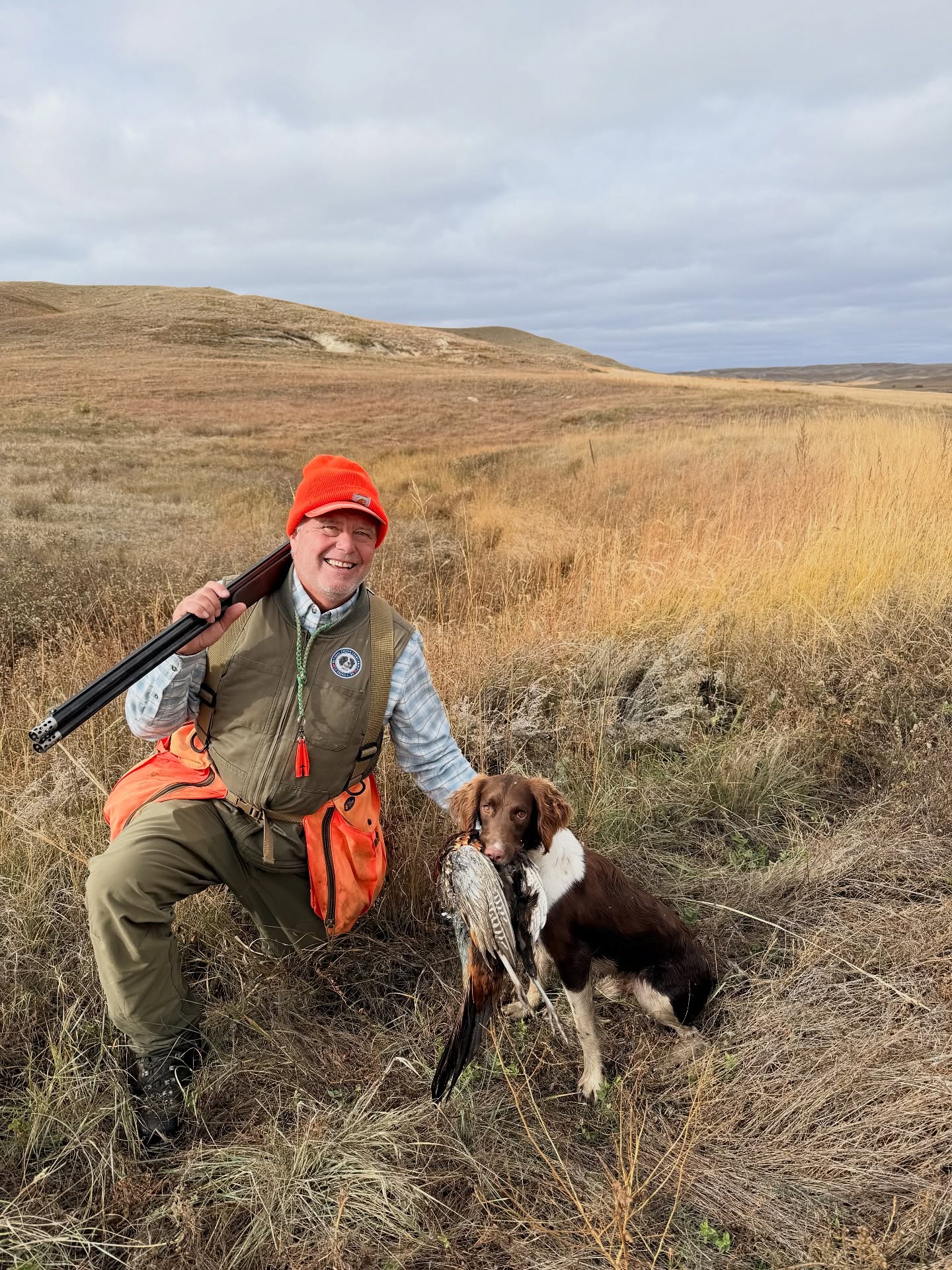 First wild pheasants for Flush and Sarge out in Montana with their owners, Robert and Cowan.
These two are from our Chance × Tilly breeding, and watching young spaniels step into the field like this is something special.
Thank you for sharing this with us — we love seeing our dogs out doing what they were bred to do. 💕
#ChanceXTilly
#PurposeBred
#BredForTheField
#ProvenLines
#SpanielBreeder
#YoungGundog
#FirstHunt
#WildBirdsOnly
#MontanaBirdHunting
#PheasantHunt
#UplandLife
#HuntTheWest
#CraneyHillKennel
#SpanielTraining
#GunDogTraining
#FieldBredSpaniels
#WorkingSpaniels