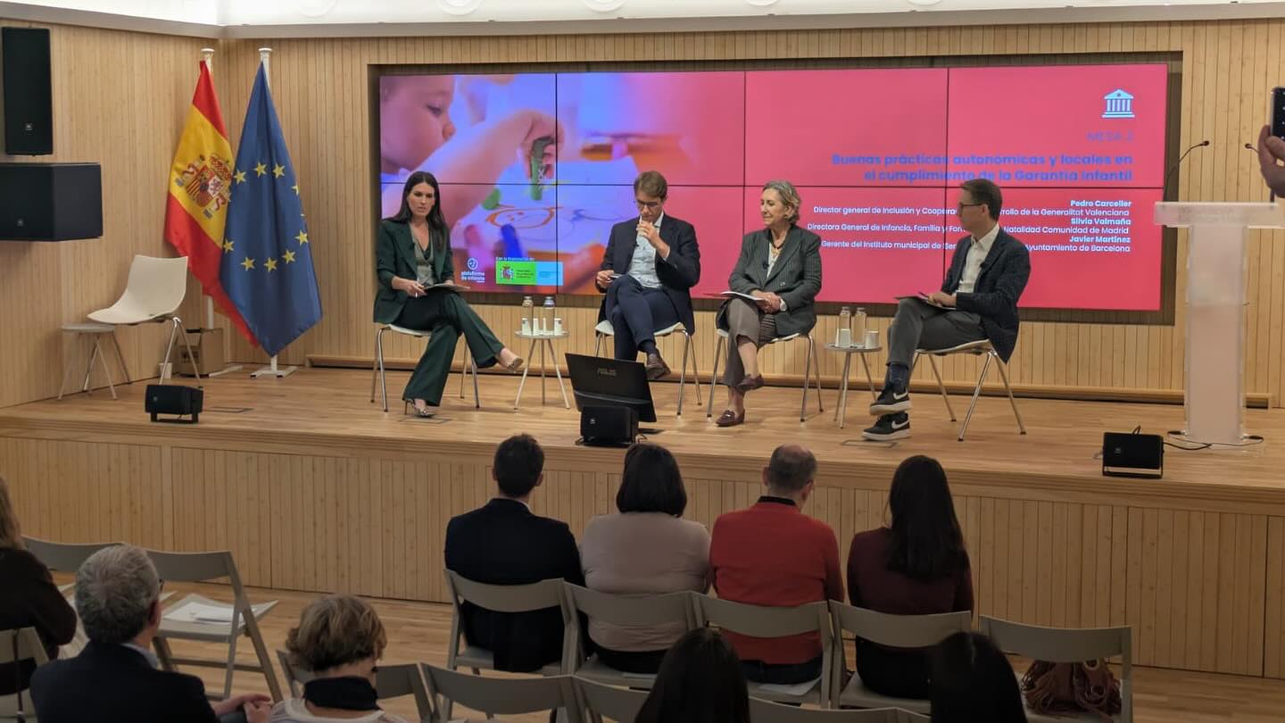 En la jornada, hemos podido disfrutar de la presencia de Silvia Valmaña, directora general de Infancia, Familia y Fomento de la Natalidad de la Comunidad de Madrid.
#jornadainfancia #cam #derechosinfancia #fundacionsanders #unicef #poim