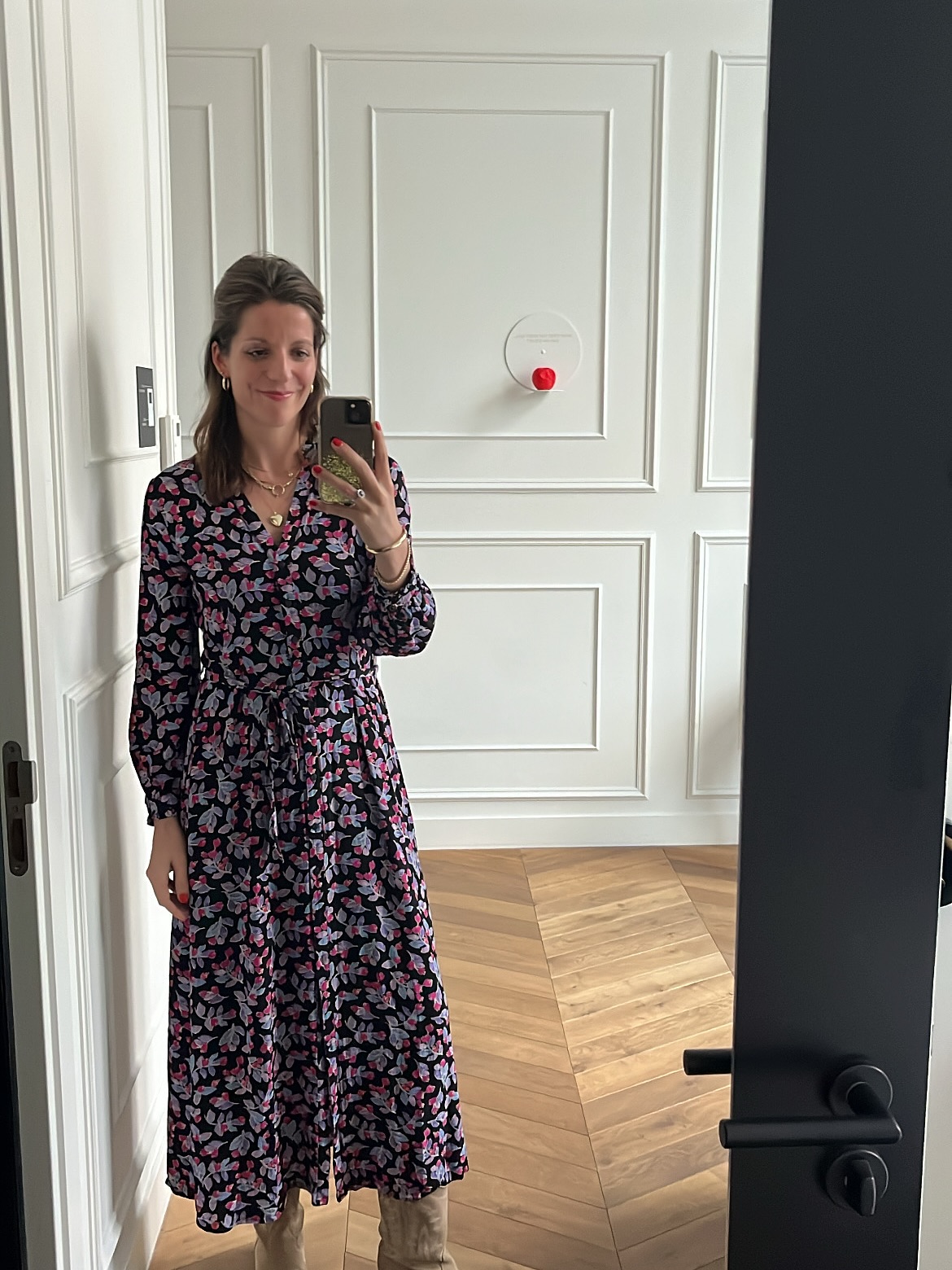 October snaps 💖
1-4) Wonderful stay at boutique @hotelmarienhage in Eindhoven with breakfast at brasserie @brasserie_rita Housed in a former monastery, cool design and architecture.
5-7) Exploring The Hague with my sis @noortjevandermaat in the beautiful @hotelkobalt with a lovely dinner at French Restaurant @cafe_bleu_
8) Hipster dining @bar_barak_utrecht located in a former detention complex
9-11) Making memories with my mum @zomerhuisdetuynkamer the perfect cosy Scandinavian cabin to explore Bergen (aan Zee) and Alkmaar. Bergen is such a cosy village, great for shopping!
More tips and recommendations on my website.
Which destination is on your list to visit next?
I would love to hear from you ❣️
#makingmemories❤️ #weekendjeweg #bouitiquehotel
#autumnlove