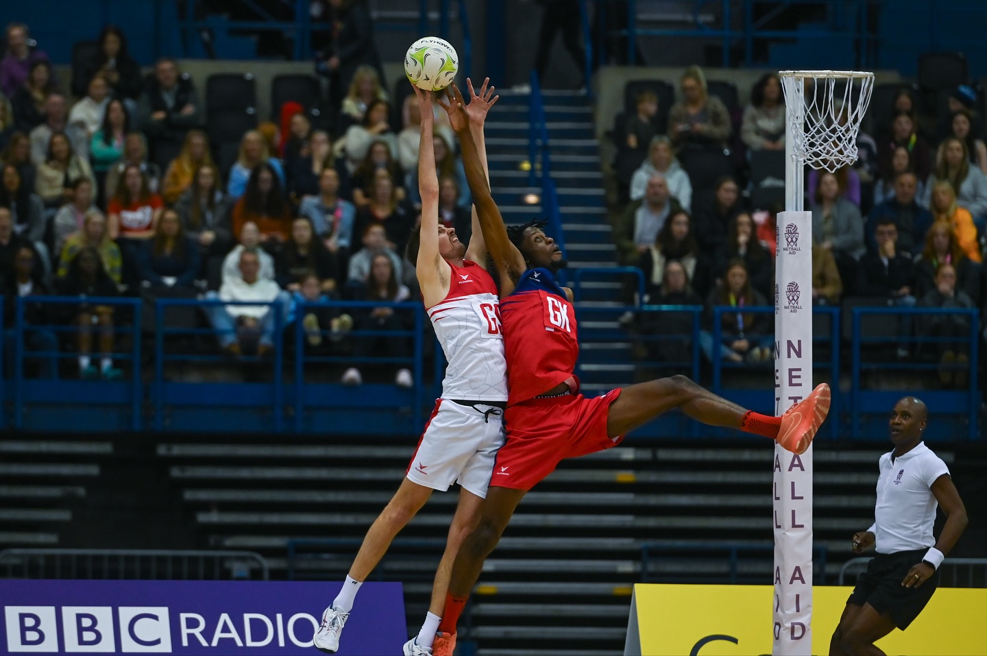 Sunday Funday with @netballaid 🙌
What a privilege to be a part of the first ever Netball Aid showcase at the Utilita Arena in Birmingham 🏟️
Thousands packed the stands to watch the Thorns and Trailblazers go head-to-head in a curtain raiser game before the incredible celebrity netball match, all in support of an amazing cause. Huge congratulations to everyone behind the scenes for delivering such a fantastic event 👏
📸 @davidwildphotography
#netball #netballaid