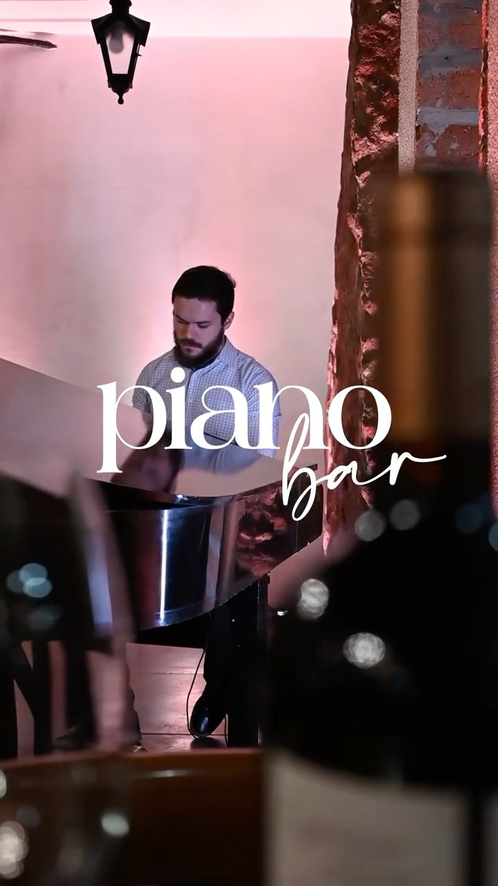 Noites ao piano, agora permanente na Villa. De quarta-feira a domingo para acompanhar a irresistível pizza retangular!