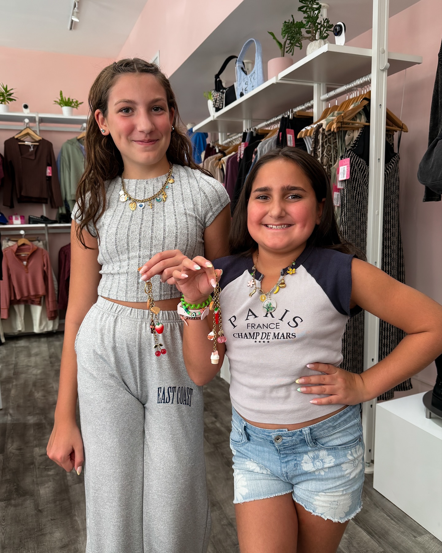 These diva’s are all charmed up! 💖 #charmbar #charmnecklace #bagcharm