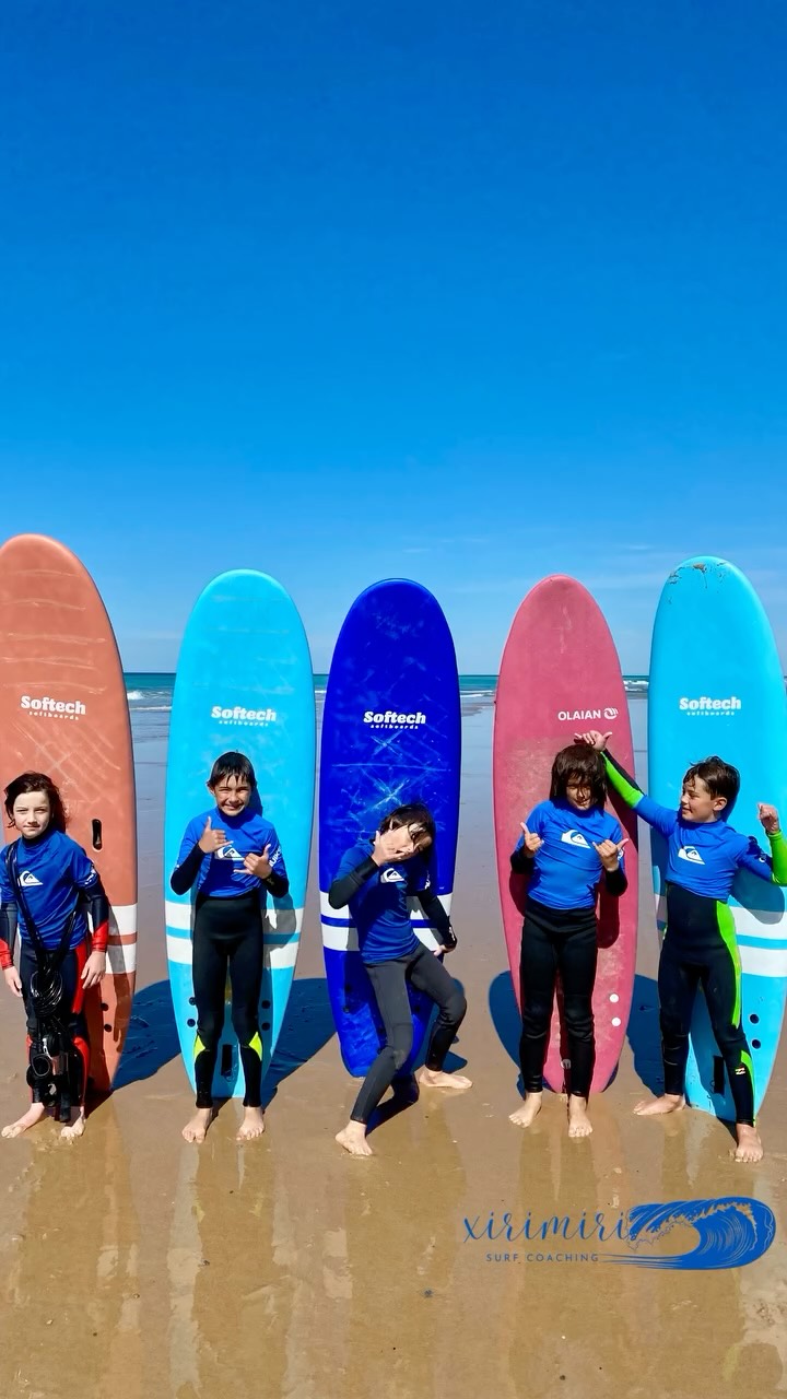 Dernière session automnale pour “Les minis basques”, du fun, des vagues , une cohésion de groupe quasi fraternelle , de la progression, du partage , du surf…
Un beau départ vers une autonomie aquatique et un gain de confiance en soi pour leurs prochaines vagues🤙
Merci “Les Minis Basques 🏄🏽♂️”🙏
Rendez-Vous: printemps 2026
#surf #xirimirisurf #minisbasques🍂25 #bidart #paysbasque #goodvibes