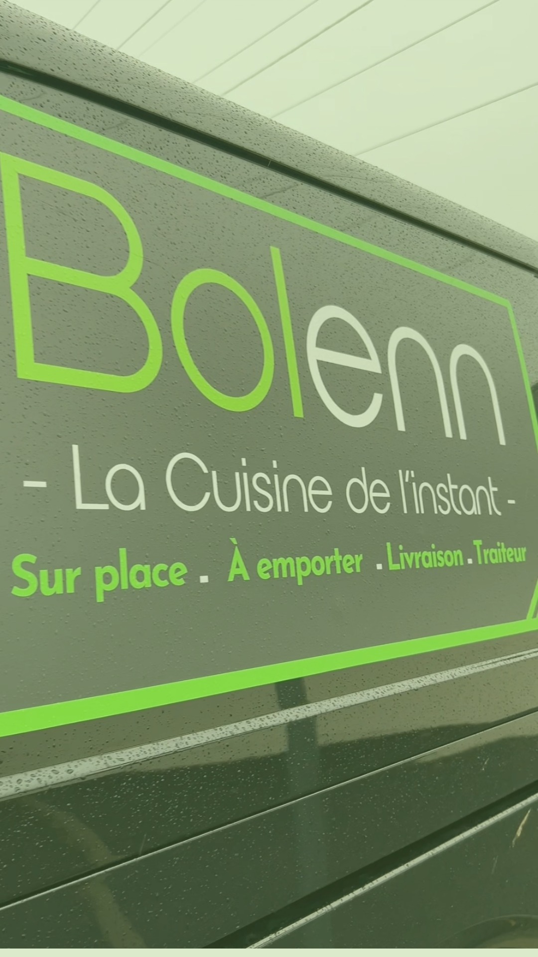 Aujourd’hui, on embarque avec Émilie pour une livraison pleine de saveurs ! 🚚
Chaque jour, nous accompagnons les entreprises pour rendre leur pause déjeuner plus gourmande et surtout plus simple 🍽️
Nos plats sont livrés chauds ou froids selon vos envies, nos formules cocktails et petits-déjeuners s’adaptent aussi à vos moments professionnels
💡Envie d’en savoir plus ou de programmer une livraison ? Contactez-nous, on s’occupe de tout !
#Livraison #saintmalo #restaurantsaintmalo #pausegourmande #dejeuner #bonneadresse #restaurants