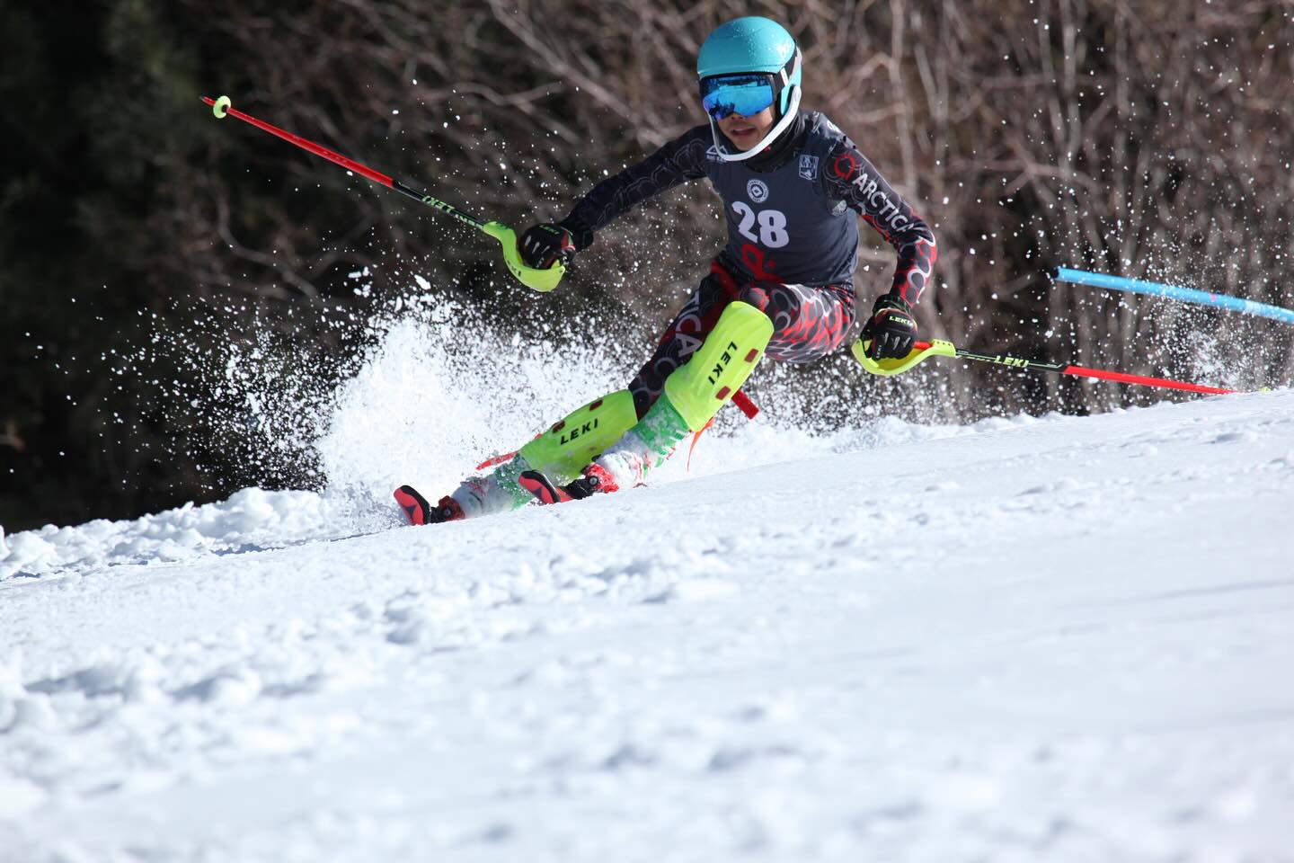 🏔️ Athlete Shoutout: Meet Calvin Wong! 🎿
Calvin is one of our amazing Academic Elite Athletes — a program for students who not only crush it on the slopes but also in the classroom. To qualify, athletes must be part of MMSST or Mammoth Nordic, maintain a 3.5+ GPA, and submit a thoughtful essay (100–500 words).
Calvin, a 9th grader on the ski team, is already shining both on the mountain and in school. We can’t wait to watch him continue to grow, learn, and fly down the hill! 💙
Go Calvin, go! ⛷️💪
Catch his essay in our November Newsletter, where he shares his take on “What’s the worst thing about the internet?”👀