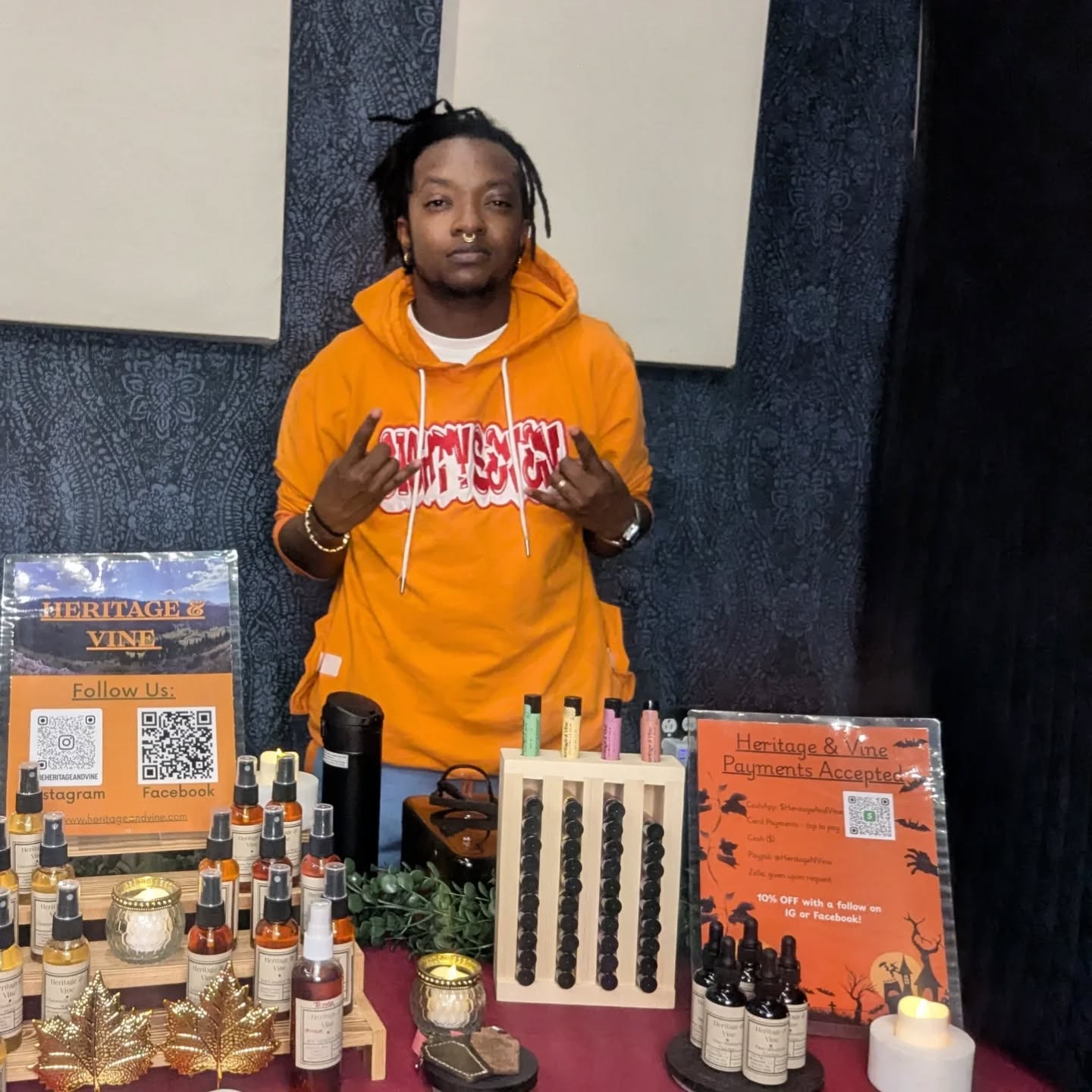 Style Sweepz was a hit for my 1st market with H&V
Next up is Jingle & Mingle Market - 11/22 from 10-4p
1000 Cathedral St in Baltimore. See you there ✌🏿🫶🏿💪🏿
Thanks to @callin_me_caleb_is_fine for hosting Style Sweepz and getting us in the building. Y'all check em out and I'll see ya at the next one.