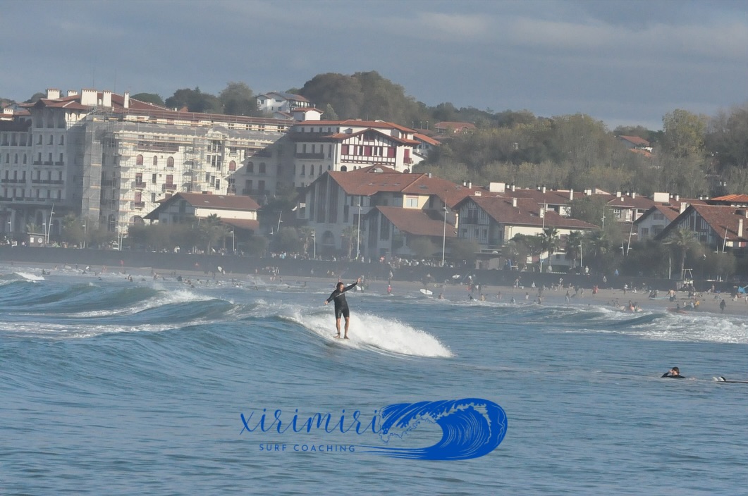 Random surfer in the atmosphere of Hendhawaï 🤙
#surf #paysbqasque #landscape #photosurf #xirimirisurf #autumne #longboard