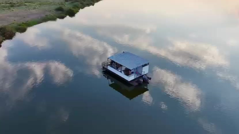 2025 The Grand Tour - Day 7
Today we saw our first Elephants!
Riding along the B8 (The Caprivi Strip) towards Katima Mullilo.
After a brief pit stop to fix a falling bash plate we were back on the road again heading for our accommodation,
The lodge for the evening was the incredible caprivi mutoya lodge 😍
Some quick TLC to the bikes as the guests headed out for a boat cruise.
www.africanmotoadventures.com/the-grand-tour
•
•
•
#motorcycletours #namibia #namibiatravel #NamibiaAdventure #adventure #bmw #CapeTownToVicFalls #tourguide #MotorcycleTravel #africamotorcycletours #caprivistrip #caprivistripnamibia #africamotorcycletrip