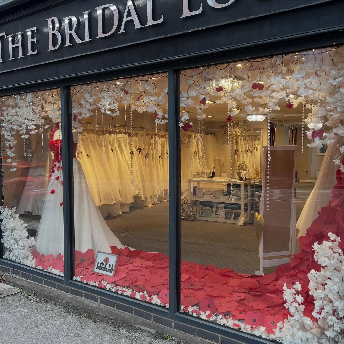 Our tribute to Remembrance Day โฆ we will remember them xxx ๐บ
#thebridalloungenewcastleunderlyme #remembrance #remembranceday #remembrancesunday #poppyday #wewillrememberthem #lestweforget