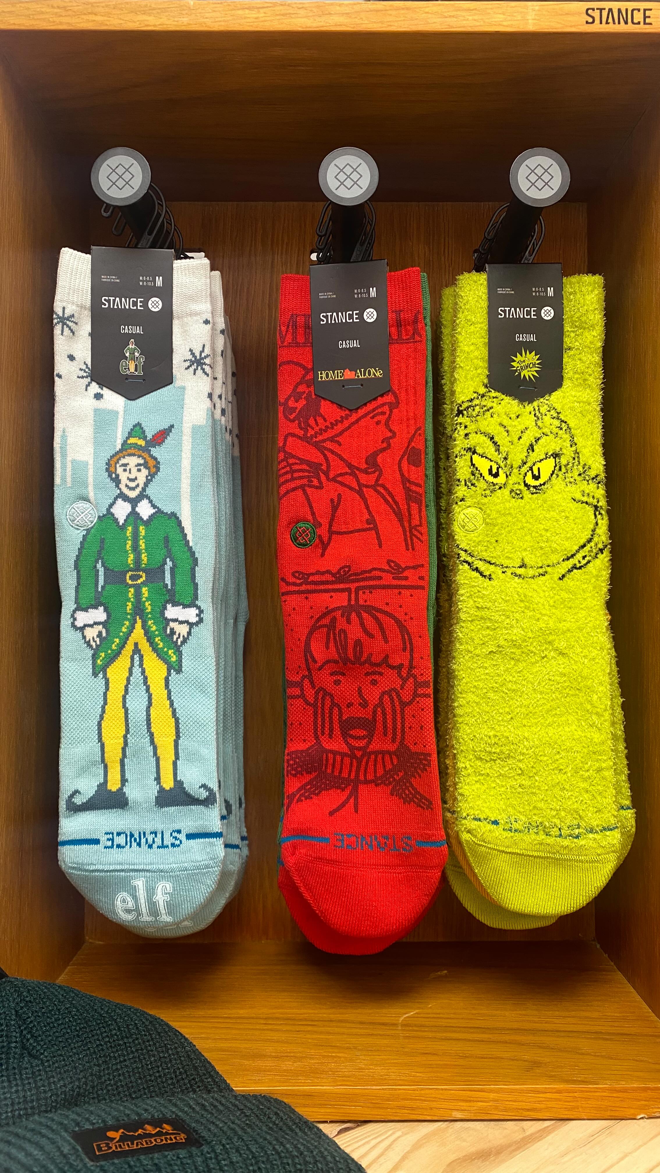 It’s coming….👀🎅🏼
@stanceofficial christmas socks are the best!!