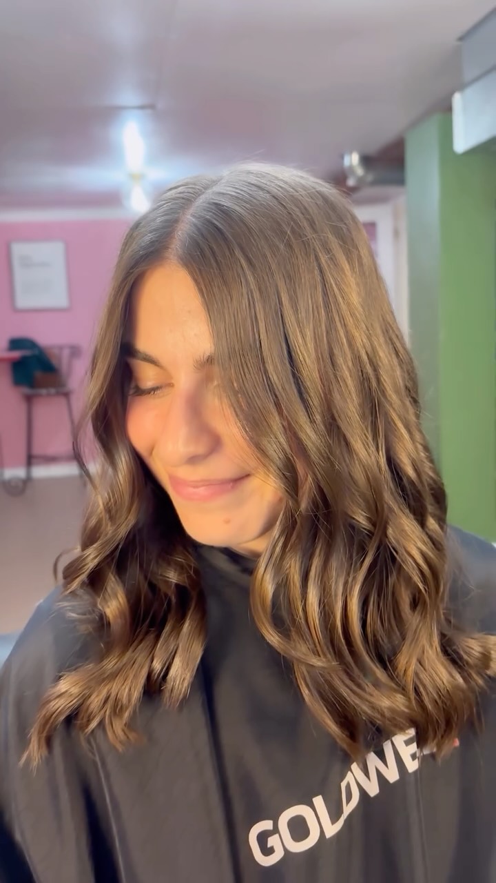 Making my besties feel extra beautiful 💖💫🌸☺️
Love you 🩷🩷 @oliviagaristo
#haircut #hairstyle #hairstylist #bestie