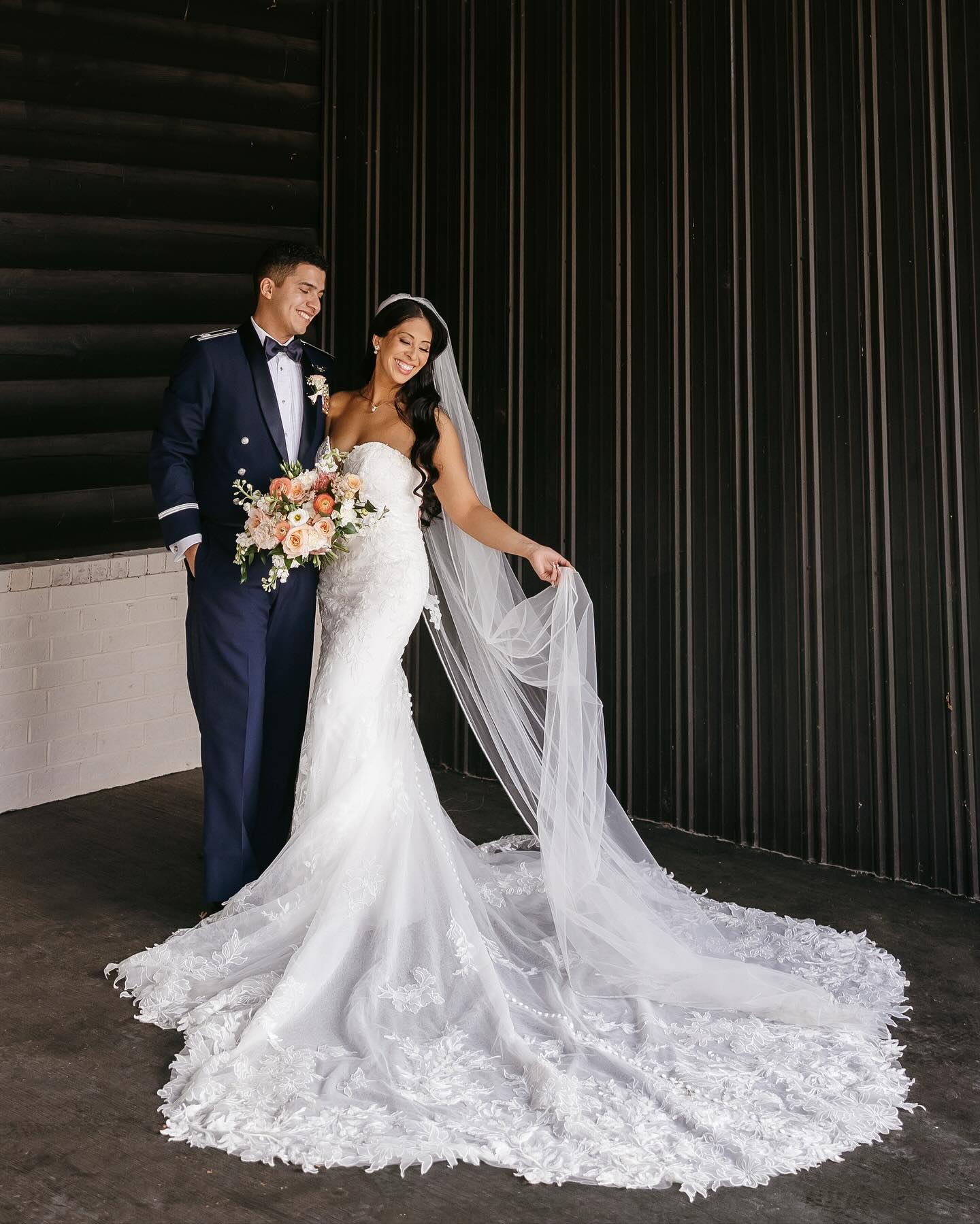 Y e s s i + B r a n d y n
Congratulations to Mr. & Mrs. Newsome!! What a stunning, October day at @llfarmevents captured beautifully by Brooke and Alex. These two are easy to fall in love with, they embody joy and kindness in every moment!! We just adore their love and know our Savior has one heck of a story prepared for their marriage!! Enjoy this tiny sneak peek, SO MANY more where this came from!! #ashlyncatheyphotography