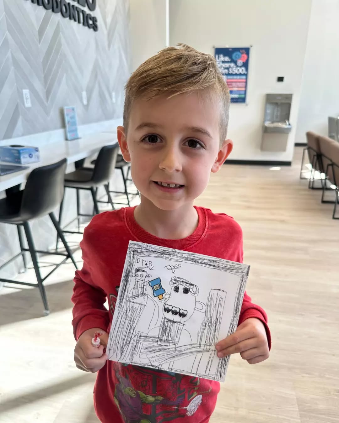 Theo brought the creativity! We’re obsessed with his drawing of him and Dr. B! It’s going straight to our smile hall of fame. 💙👏