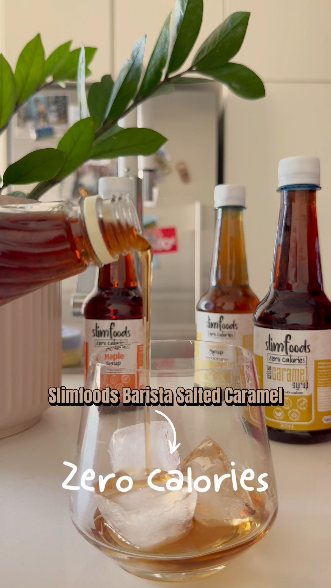 Iced caramel latte with sugar free Slimfoods Barista Salted Caramel Syrup🤎🤍
How do you drink your coffee?
Tell us in the comments 👇
🛍 Shop now ➡️ https://www.slimfoodsonline.com/pinkstuff
#slimfoodsonline #syrups #sauces #icedcaramellatte #zerocalories