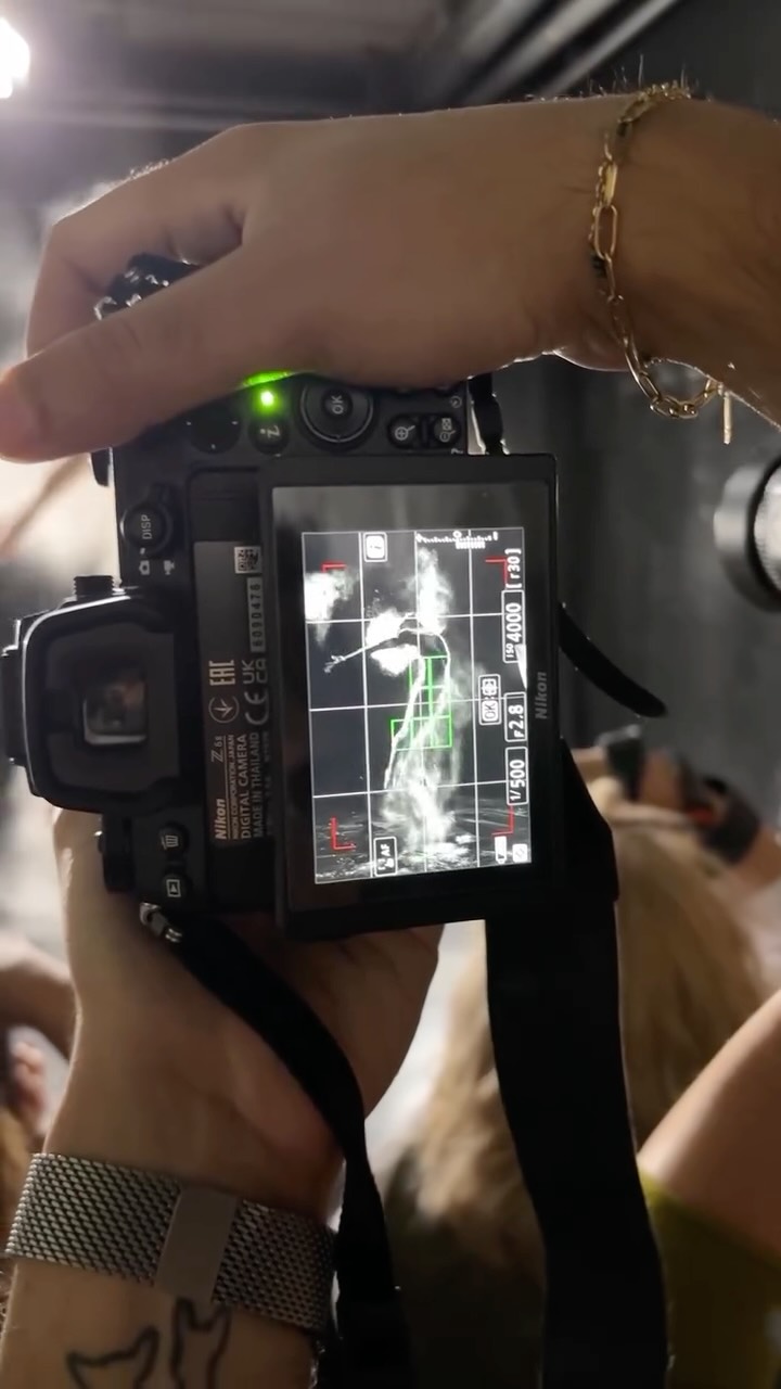 Bailarines + harina = epicidad
Gracias a @radical.sonora por dejarnos hacer esta locura. Y gracias a los artistazos @daniel.menaa @guillealoring de @sixmanagement.es @ana.galaan y @marttahdeez
#fotoscreativas #fotografia #shooting