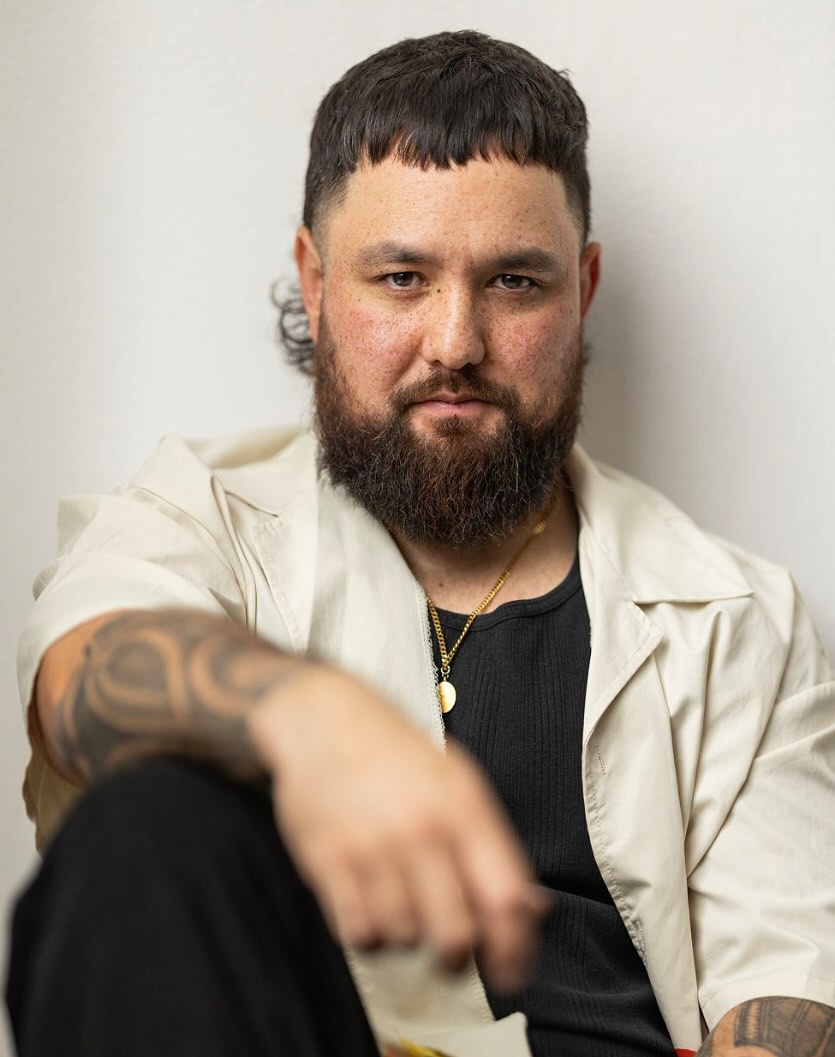 HUGE CONGRATS TO OUR DARLING, NEPIA TAKUIRA MITA!
NEPIA IS A FINALIST FOR SCREEN PERSONALITY OF THE YEAR 2025!!
From the very first season of Ahikāroa, when TMH Management began representing Nepia Takuira-Mita, we knew we were working with someone truly special.
@nepiatm
Watching his journey unfold — from those early days on set to becoming one of Aotearoa’s most recognised and loved screen personalities has been wonderful.
Nepia’s blend of talent, humour, heart, and humility has made him a standout both on and off screen.
He’s the kind of person who lifts every room he walks into, connects deeply with his audience, and never loses sight of his roots or the people around him.
So it comes as no surprise that he’s now a finalist for the 2025 Screen Personality of the Year Award — a fan-voted category celebrating the faces New Zealanders can’t get enough of. This recognition couldn’t be more deserved.
We’re so proud of everything Nepia continues to achieve and the light he brings to our industry, our culture, and our communities.
Cast your vote for Nepia Takuira-Mita in the Screen Personality of the Year Award — and help celebrate one of Aotearoa’s most genuine and gifted entertainers, we are so proud of you NEPS!!
Bloody huge paki paki mate! x
Vote here: https://www.cognitoforms.com/Janda4/VoteForYourFavouriteNewZealandScreenPersonalityOf2025
.
Nepia is represented by TMH for all theatrical/film work and @collaborate.management for socials and speaking events.
@ahikaroa @nepiatm