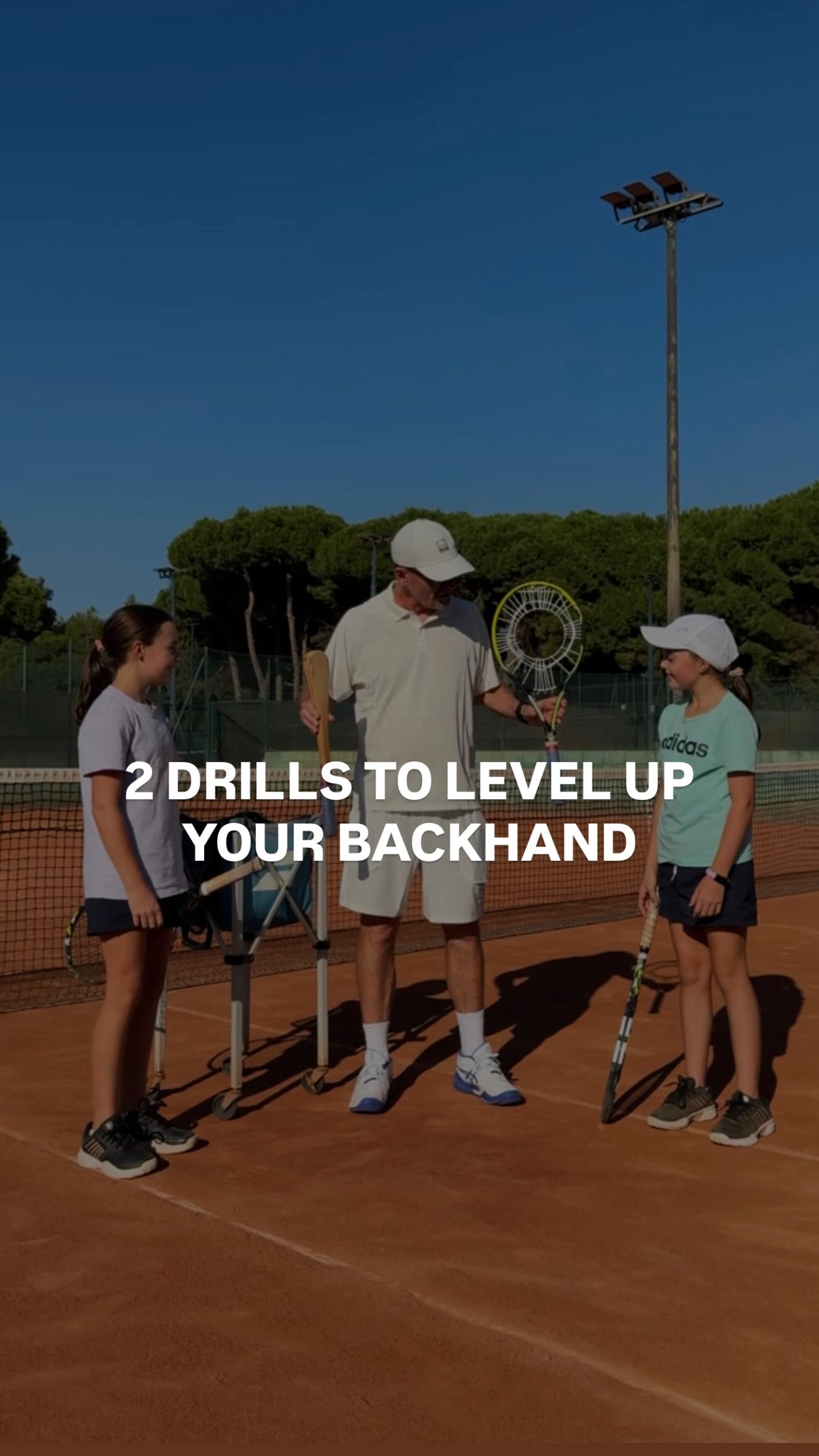 Improve your backhand improving your visual accuracy 👀👀 🎾🎾 #tennistraining #tennisacademy #TennisMovement #TennisWarmup #TennisProgress #SpainTennisAcademy #TennisLifestyle #TennisWorkout #TennisLessons #TennisRally #