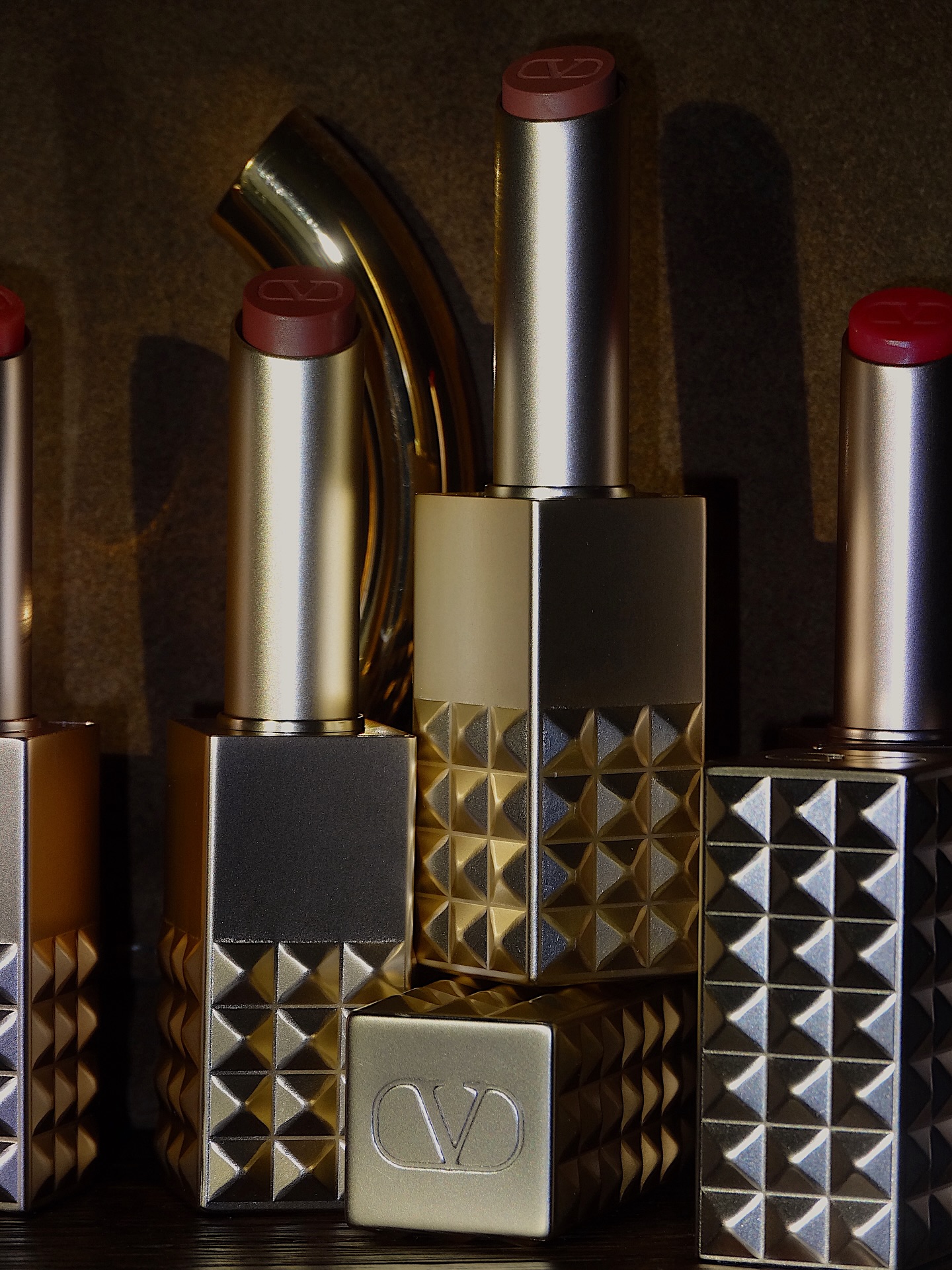 Icons.
Spike Valentino Hydrating Disco Balm
Spike Valentino Buttery Matte Lip Color
@Valentino.Beauty | Shop on my @shopmy
#SpikeValentino
#SpikeValentinoDiscoBalm
#GiftedByValentinoBeauty