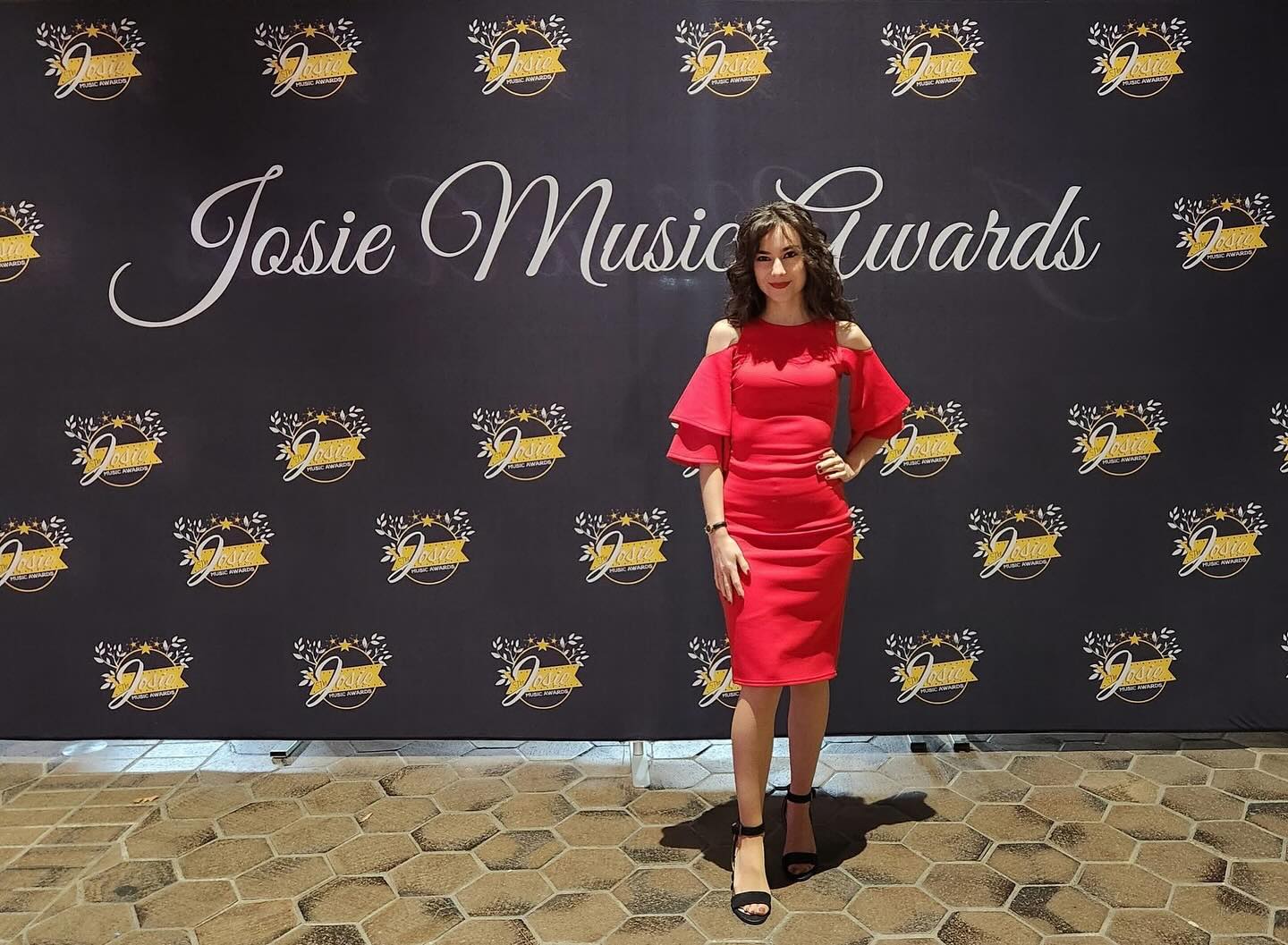Had a fun night at the The Josie Music Awards in Nashville, Tennessee with my co-writer, @hamorjason, and my Mamma on Sunday night! I didn’t take home any awards, but my pal, @officialpresleymusic, won her nomination for Emerging Female Country Artist of 2025! Congratulations Presley! 🤠🏆
#MadisonGalloway #Nashville #Tennessee #TheJosieMusicAwards