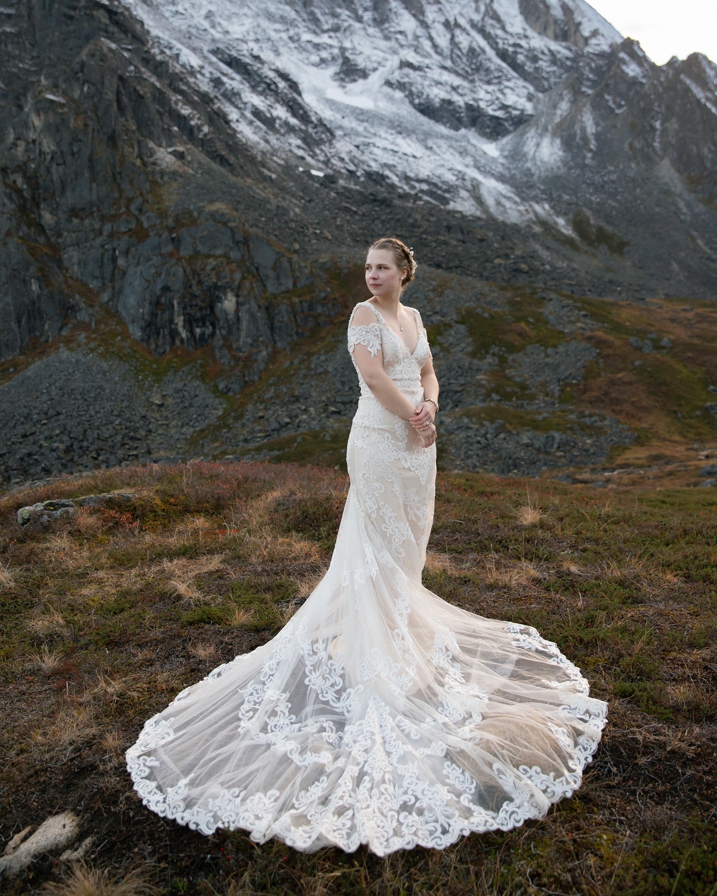 Something about a wedding dressed enshrouded by Alaska’s majesty hits different - the second I started taking pictures, I started getting teary. 🥹
I’m always down for an adventure, and if you’re ok with a little chill, some dirt, and usually bugs - we can make magic! ✨