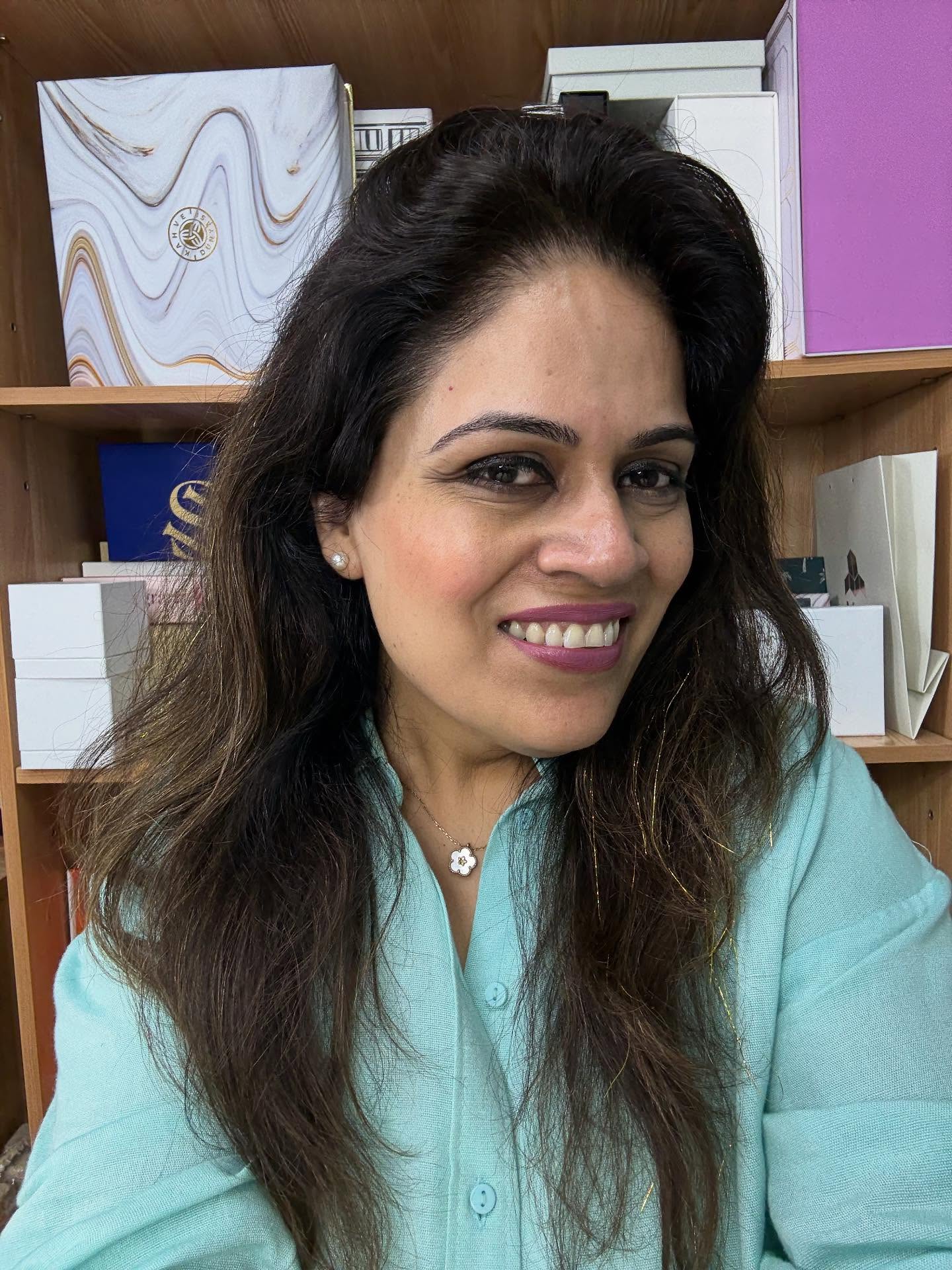 I’ve learned that I’m no one to judge—neither others nor even myself. This beautiful truth came from my coach, Sanjeet Ray, during our early sessions. My business didn’t magically transform overnight, but I did.
The real shift happened in my mindset—realizing that we’re all here to create our own magic through the romance we build with ourselves. ✨
When we manifest the positives in what we already have, and wholeheartedly envision the life we truly desire, that is the highest form of success. And today… that’s the victory I’m celebrating. 🤍✨
@sanjeetray
#mindsetshift #selfgrowth #manifestingmagic #personaldevelopment #energyalignment #womeninbusiness #uaeentrepreneurs #success #highvibes #celebrateyourwins