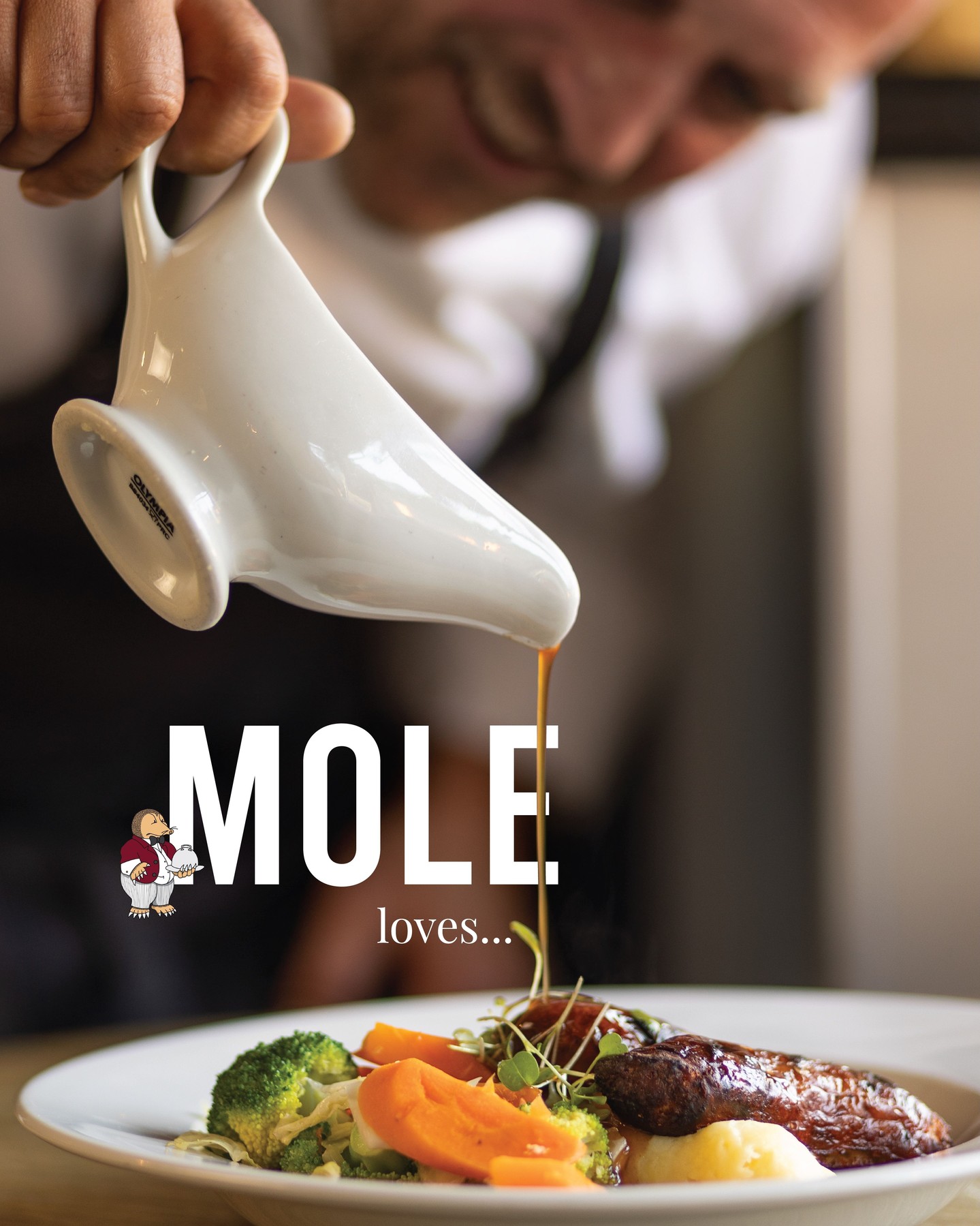 Who doesn't love a Bangers N Mash? Creamy mash potato, medley of buttered greens
and a rich homemade onion gravy... what more could you ask for? 🤤
#bangers #mash #grumpymole #thegrumpymole #pubclassic #creamymashpotato #moleloves