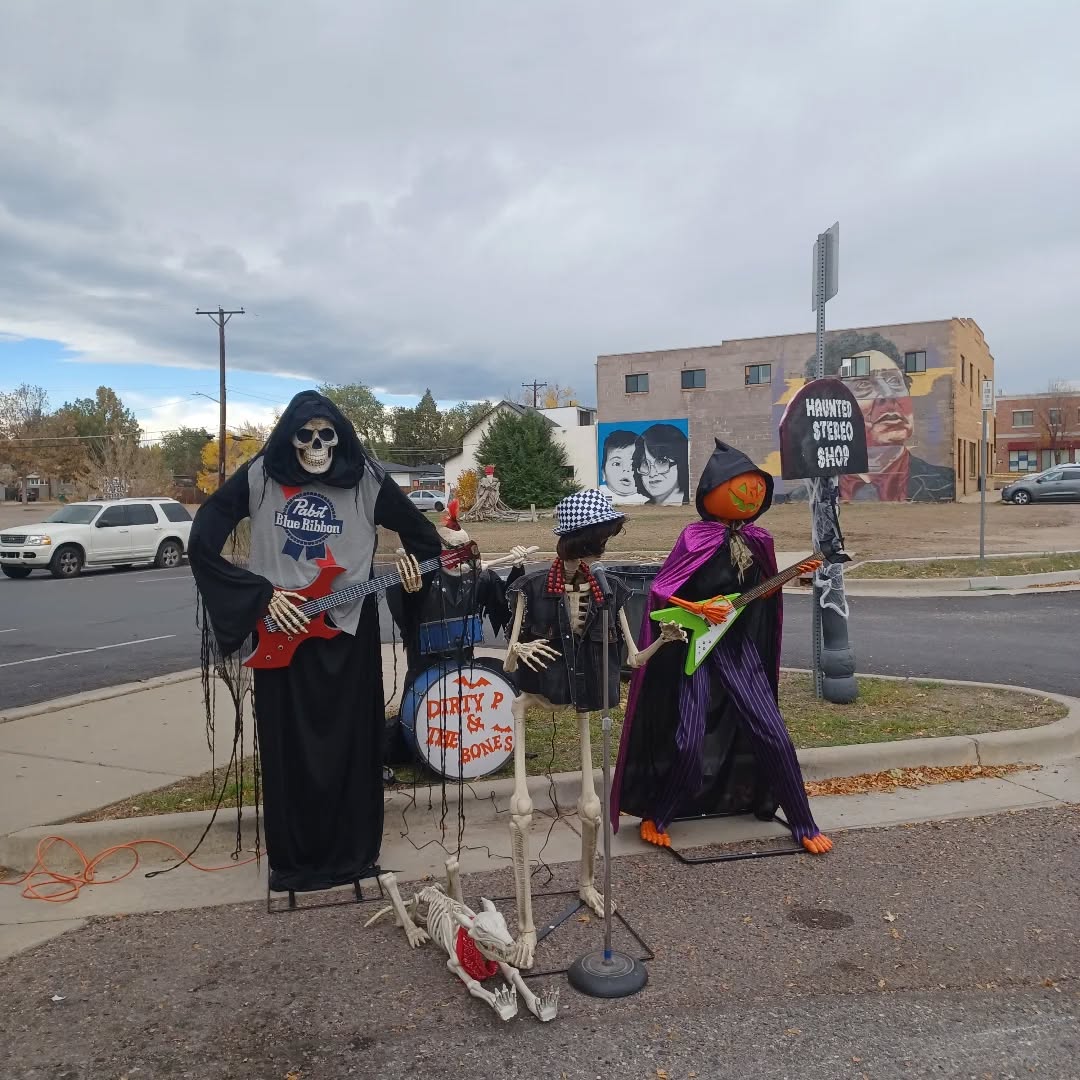 The band is all set up and ready to play. Stereo Shop is getting very haunted. Starts at 2 today!
