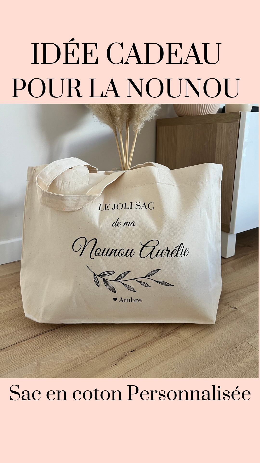 Idée Cadeau de Noël #1 – Pour la nounou adorée !
Parce qu’elle prend soin de nos petits trésors toute l’année
Offrez-lui un sac en coton personnalisé avec son prénom ou un petit mot tendre
Un cadeau utile, unique et plein d’amour
Disponible dès maintenant sur Boutique d’Esmée
🛍️ Personnalisation rapide • Livraison avant Noël 🎅
#IdeeCadeauNoel #CadeauNounou #CadeauPersonnalisé #Noel2025 #BoutiqueDesmée #CadeauOriginal #IdeeCadeauFemme #CadeauxPersonnalisés #CadeauUtile #NoelChic #MadeInFrance #CadeauxDeNoel #Personnalisation #nounoudexception