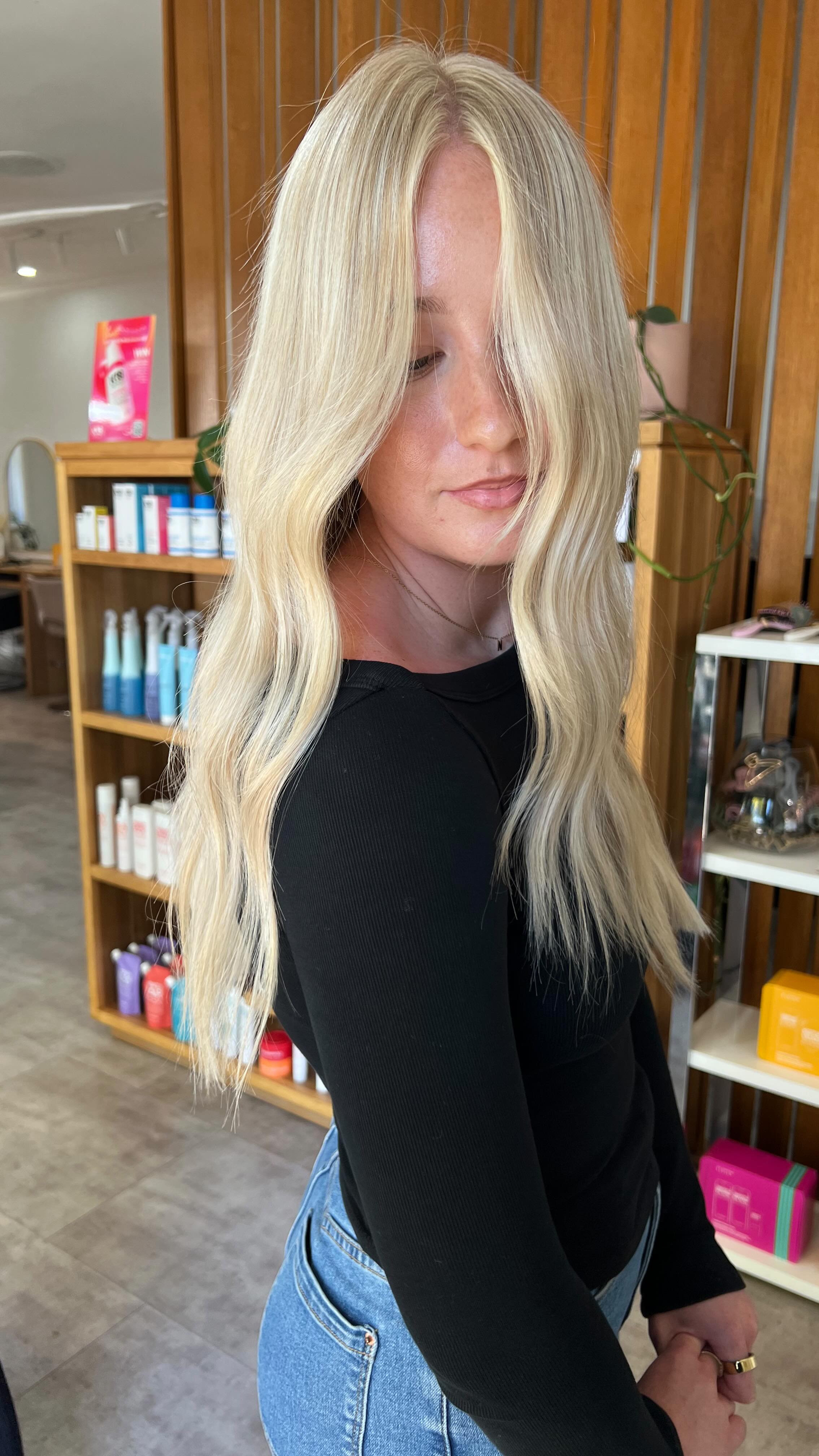 bright blonde ready for summer ☀️
colour done by @hairwithzo
#launcestonhairdresser #launceston #launcestonstylist #launcestontasmania as