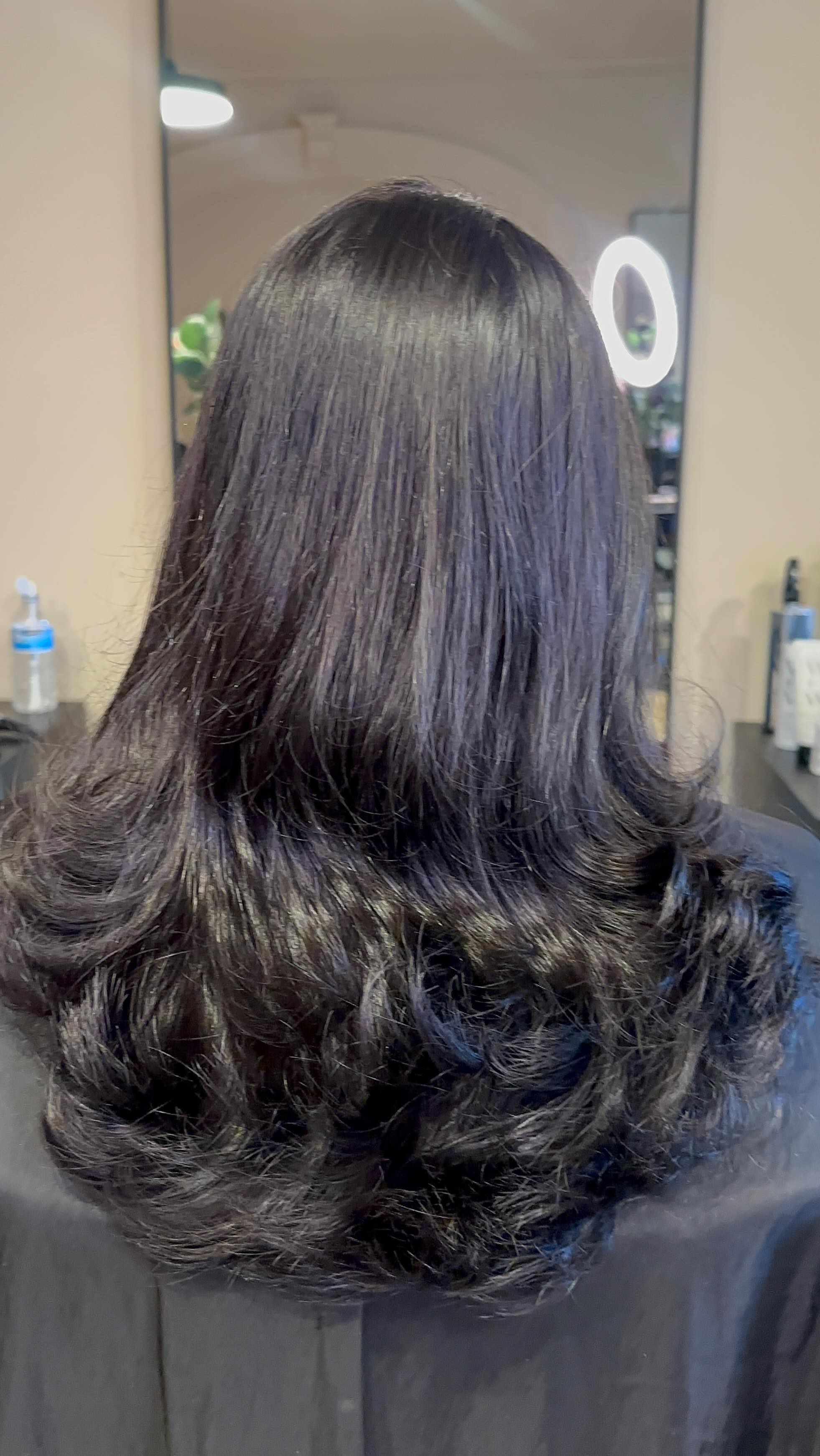 Time is gold, honey — don’t waste it on basic cuts and old colour.
Layers? Still layers — but the kind that turn heads, not regrets. 💇♀️✨
At Blondy & Girls, we don’t just cut hair — we cut drama. 😉✂️
#hair #haircut #haircolor #layeredhair #darkhair #hairstyle #hairgoals #hairtransformation #aldershot #sandhurst #hampshire #hampshirehairstylist #hampshirehair #hairdresserhampshire #hairdresserjournal #instahair #hairlove #beforeandafterhair #beautifulhair #shinyhair #hairtrend #ukhairstylist #confidenceboost #hairfashion #hairstylist #farnboroughsalon #blondyandgirls #hairdresser #hairdressermagic