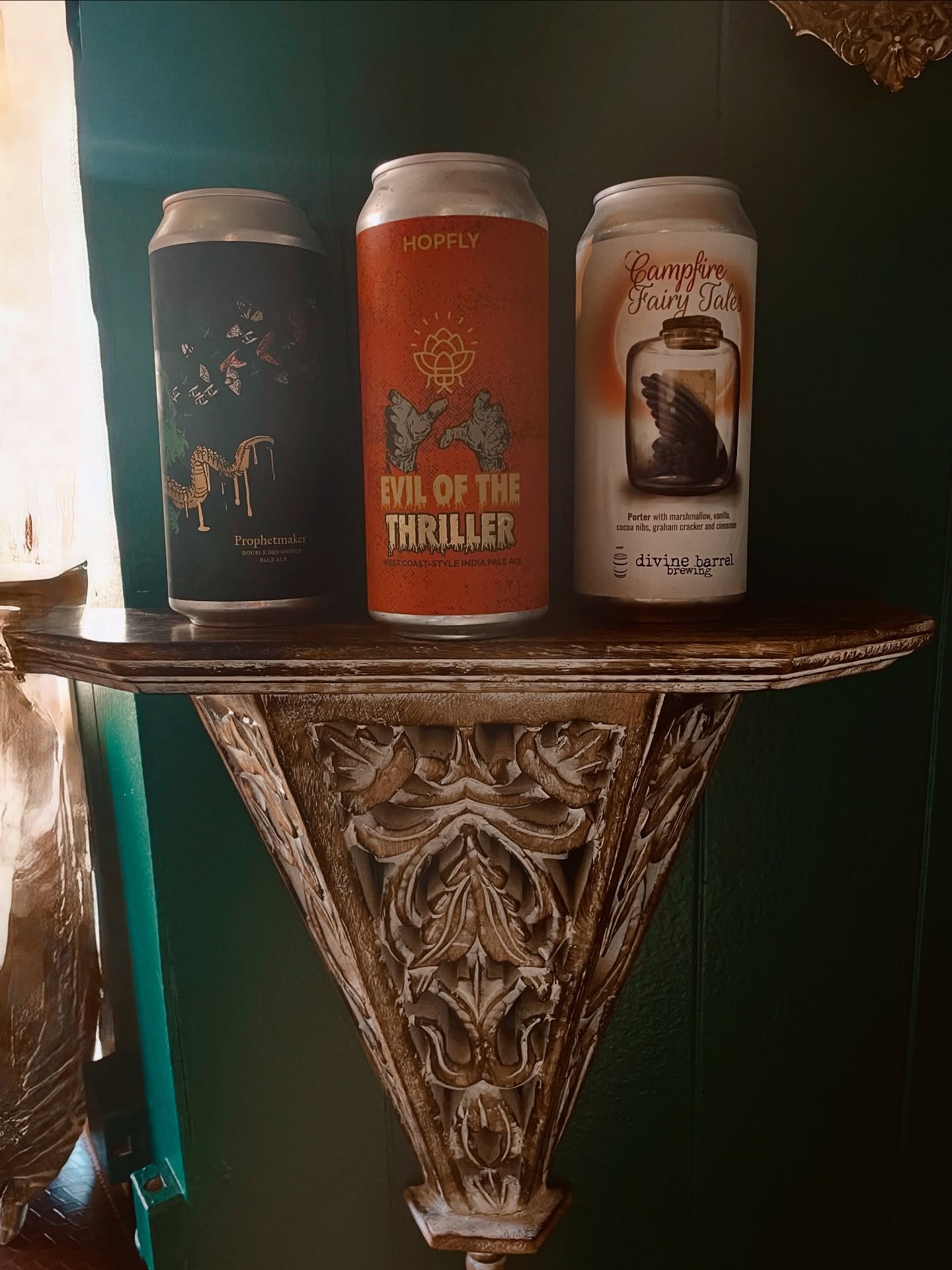 🕷️✨ Brewing up some Halloween magic with these wickedly good cans! Which one will haunt your taste buds? 🍺🎃