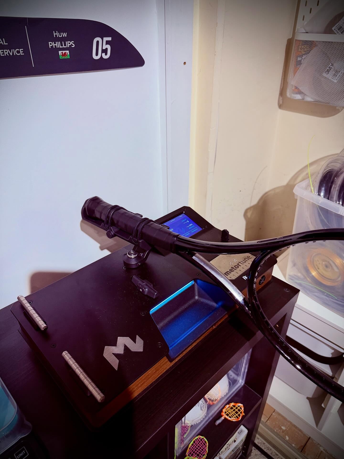 Interesting sticks prepared for @arthurfery this evening 🤔 Who doesn’t love a blacked out frame? #tourstringer #racketspec #london #tennis #atp #backthebrits #black #blackout #custom #customized #customised