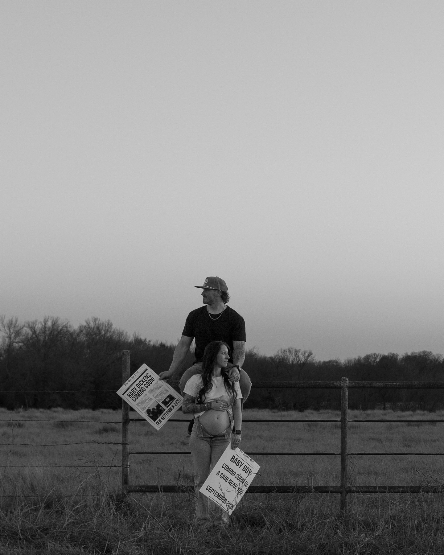 It is the most beautiful thing watching your best friend become a parent 🖤 from the bump, to holding him in their arms I am so honored to save these memories for you guys for forever 🥹