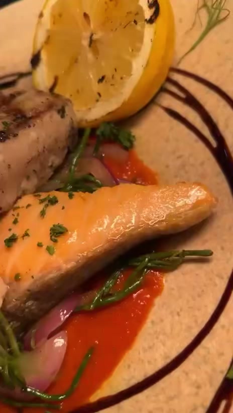 Fish Fridays - Cozy Vibes Style ๐ธ
Open from 12pm ๐