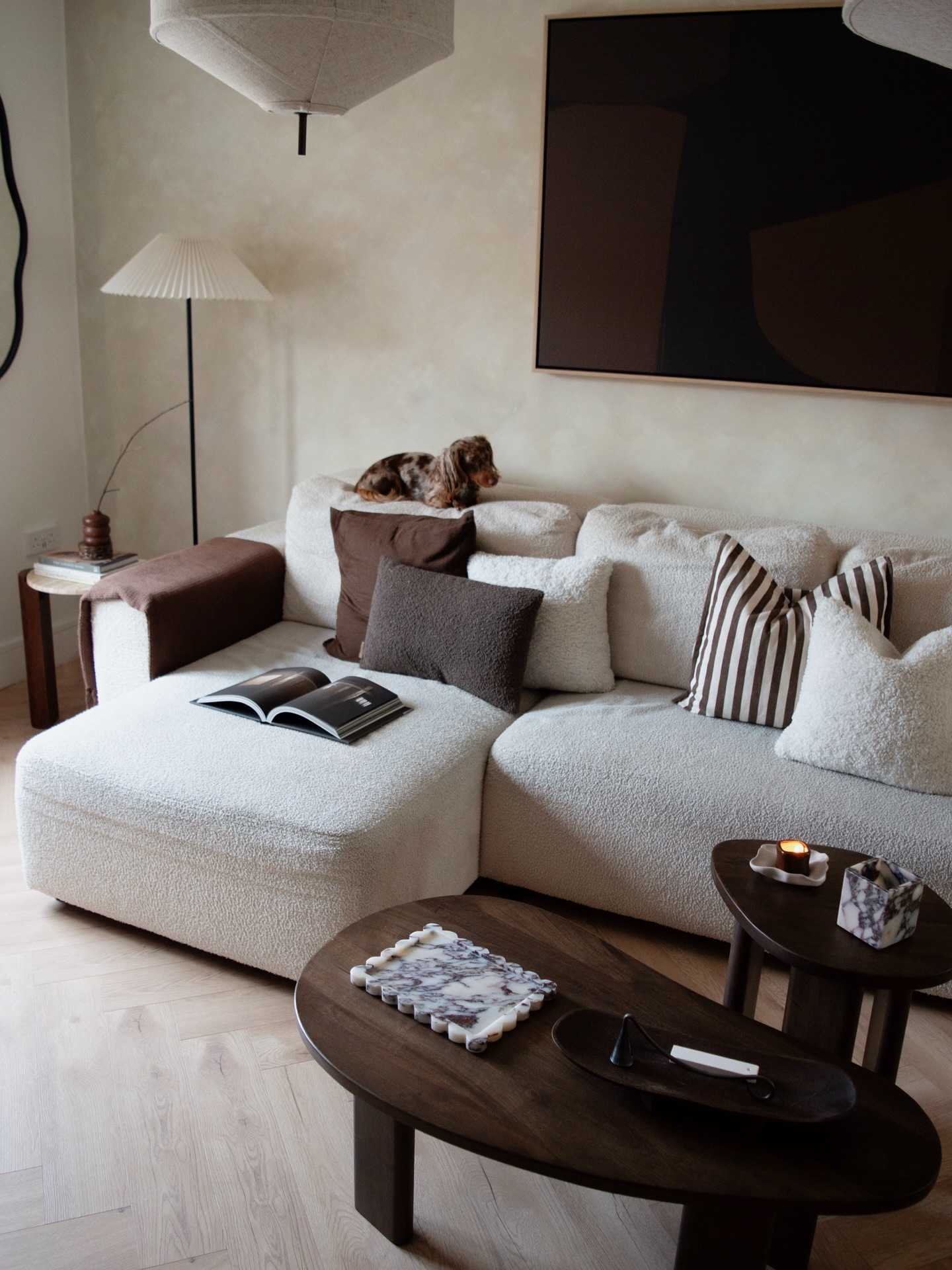 Ad Swapping our @vaunt_design OLAVI Nordic Coffee table duo for their new and equally beautiful EILIF Organic Walnut Coffee & Side Table duo 🤎
These tables are free from veneers, made from solid mango wood & finished in dark walnut
We feel very lucky to have such beautiful products in our home from a brand that’s ethos is to break fast furniture culture and create furniture made from sustainable materials, using time-honoured techniques, whilst creating quality pieces that stand the test of time 🙌🏼
What do you think? We might start a poll to see which you prefer OLAVI versus EILIF 🙊
Happy Monday! Have a great week!
Love,
Nicola, Vicki & Cookie today 🐶 xx 🐾
Limewash | Lounge Views | Lounge Inspo | Marble | Marble Furniture | Japandi Home | Chocolate Brown Decor | Autumn Decor #japandistyle #browndecor #walnutfurniture #limewash #japandilounge