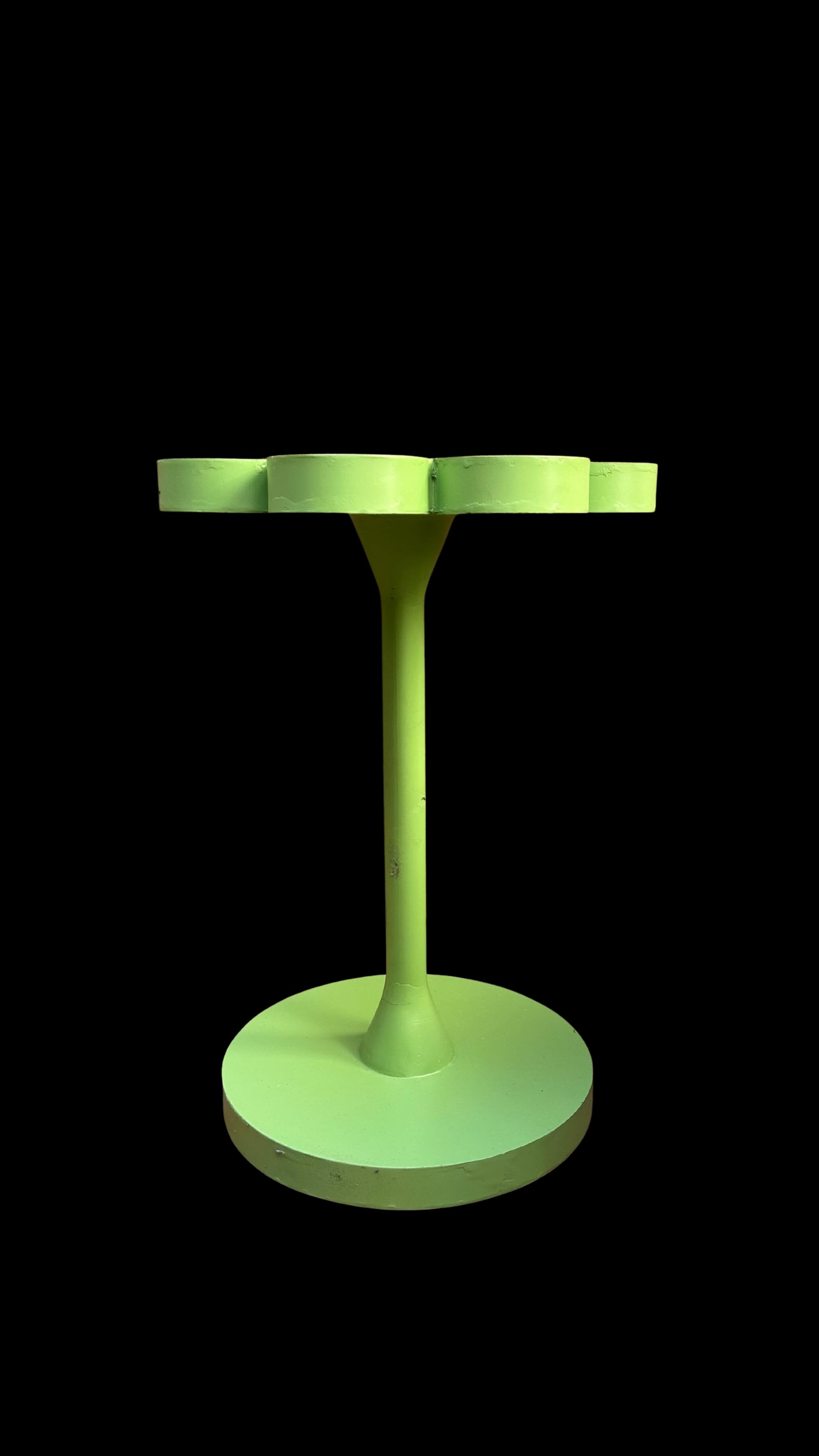 Exciting news from our indoor/ outdoor furniture line collections
The Posey nut side table has finally arrived
Coming in a variety of sizes and colors
Derived from years of experience in patio cocktail partying , well all areas of cocktail parties really .. and the need to fit several glasses and hors d’oeuvres sized plates somewhere without to much effort..
We think you’ll love this newest whimsical edition to our line .
The name is inspired by Paige’s family and favorite Auntie who share a love for all things gardening and flowers
Made of scalloped water jet metal cutting and painted or powder coated in San Miguel de Allende, these versatile side tables would be a great addition to any patio, lanai, foyer, breakfast or dining area.
Made to be enjoyed indoors or outdoor
Shipped safely to the US , six week lead time.
Side table size shown is 24” tall x 18” wide
Avail up to 60” wide and 30” tall in custom sizes
Available in more than 12 colors and custom colors available
Beginning at $950 usd
Also to The Trade
Swipe ➡️ to see more
.
.
.
.
.
#PKD #indooroutdoor #indooroutdoorliving #creatingcoolspaces #customized #table #tabletop #sidetables #metaltable #whimsicaldecor #paintedtables #sanmigueldeallende #madeinmexico #interiordesign #garden #patio #coastal