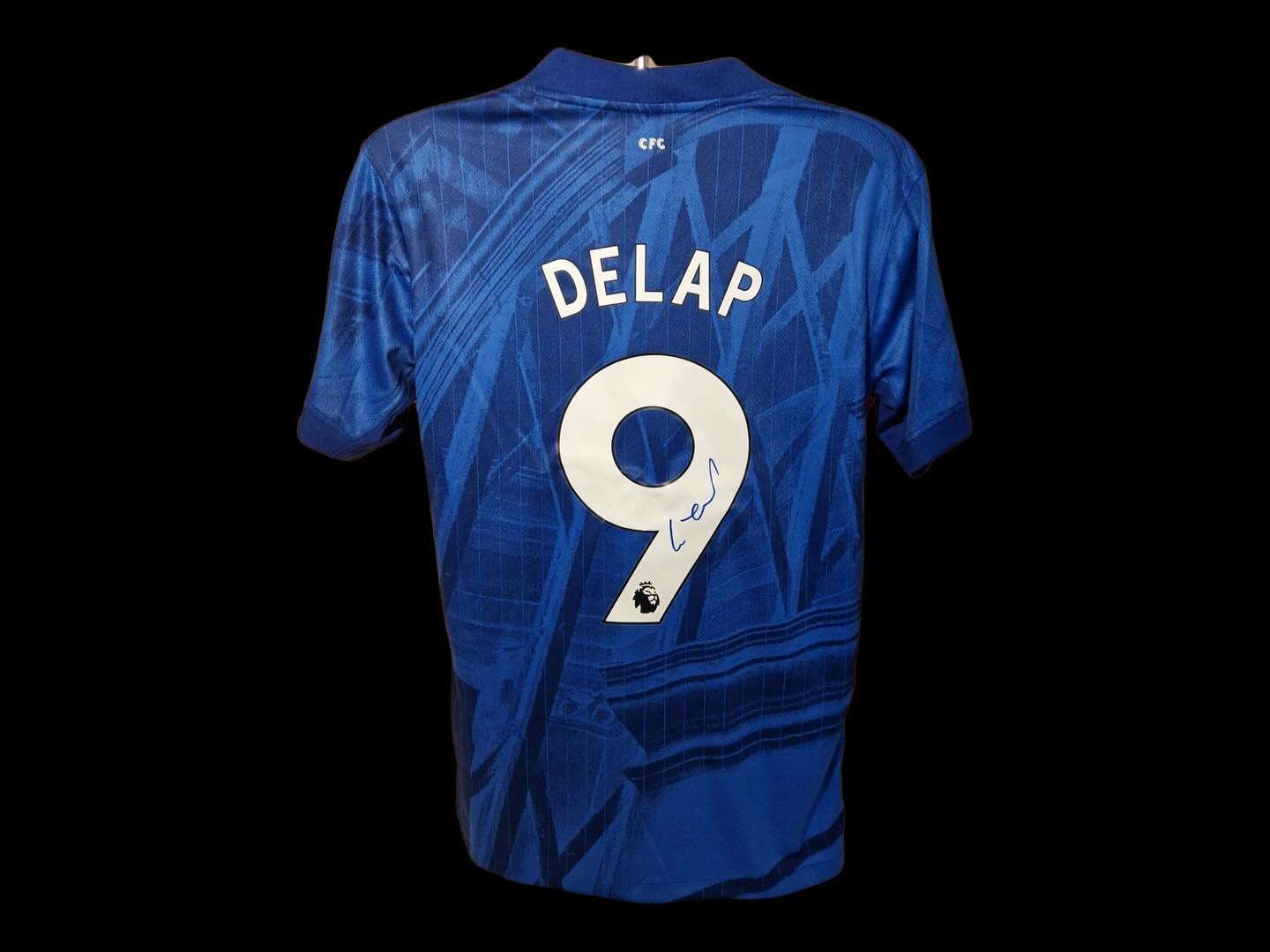 🔵 Chelsea fans, this one’s for you !
Fresh stock live on the website now. https://www.htcmemorabilia.com/
Each comes with a Certificate of Authenticity 🧾
#signedshirt #chelseafc