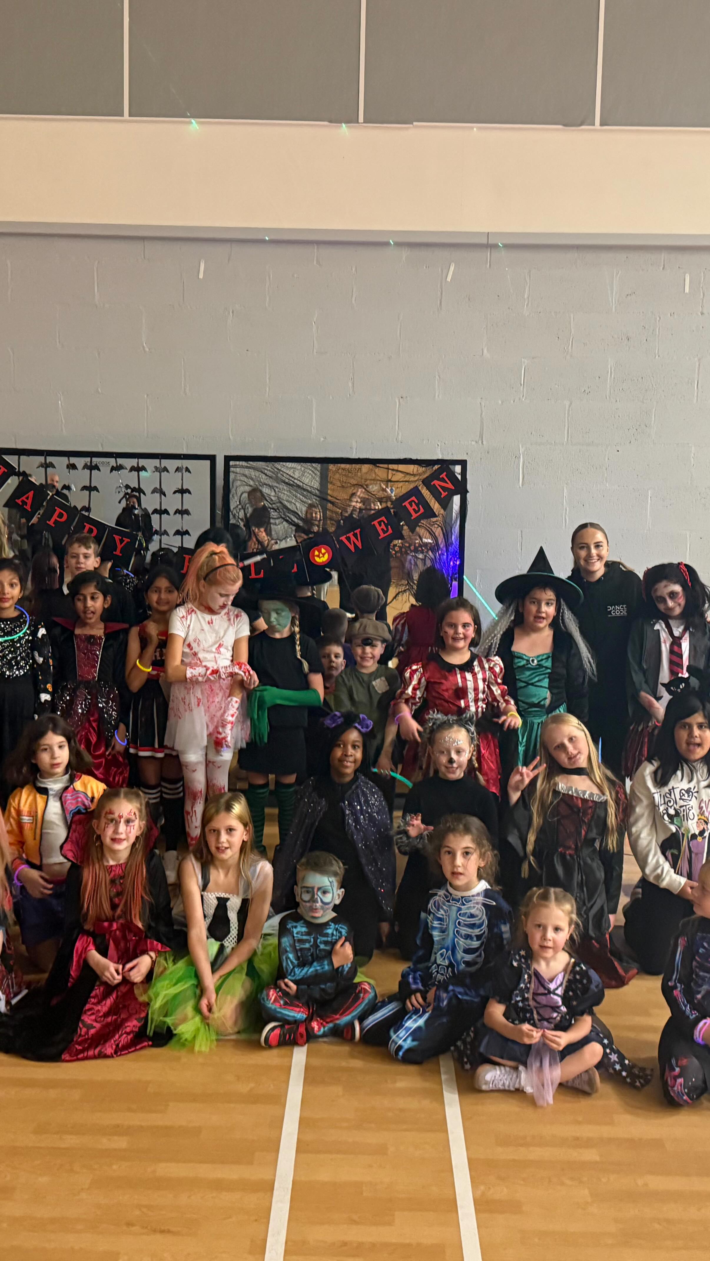 🎃🕺 What a Spooktacular Night! 💃👻
Our Halloween Disco was an absolute thriller! From wicked dance moves to hauntingly good costumes, our dancers lit up the floor like never before. 🪩✨
Huge thanks to everyone who joined the fun — your energy, creativity, and spooky spirit made this night unforgettable! 🧡🖤
Already counting down to next year’s Halloween bash… if you dare! 😈