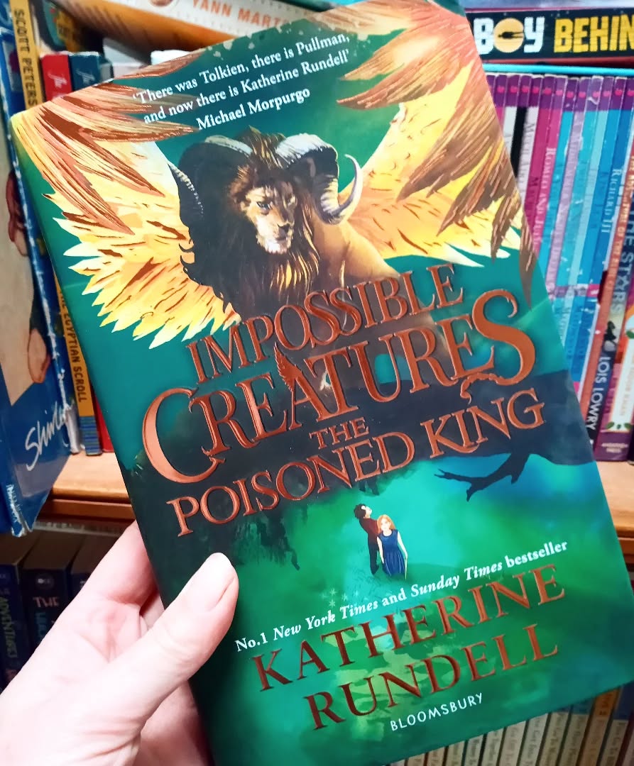 Wonderful, in all the senses of the word.....Katherine Rundell's gone and done it again. But better.
Click the link in the bio for my full 'Impossible Creatures' review.