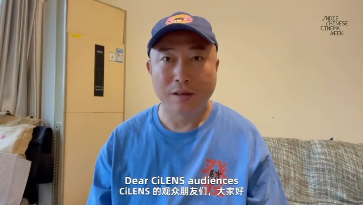 ๐๐๐๐ช ๐ฎ๐ฌ๐ฎ๐ฑ ๐ข๐ฝ๐ฒ๐ป๐ ๐ง๐ผ๐ป๐ถ๐ด๐ต๐
๐ ๐ก๐ฒ๐ ๐๐ต๐ฎ๐ฝ๐๐ฒ๐ฟ ๐ผ๐ณ ๐๐ป๐ฑ๐ฒ๐ฝ๐ฒ๐ป๐ฑ๐ฒ๐ป๐ ๐๐ต๐ถ๐ป๐ฒ๐๐ฒ ๐๐ถ๐ป๐ฒ๐บ๐ฎ
-
๐๐ฉ๐๐๐๐ข๐๐ฅ ๐ฏ๐ข๐๐๐จ shared for the opening
To celebrate the start of the festival, director ๐๐๐ง๐ ๐๐ฎ๐ง shared a heartfelt ๐ ๐ซ๐๐๐ญ๐ข๐ง๐ , wishing everyone a joyful screening and welcoming audiences into the world of Cinema
Set in a frozen northern town, Bel Ami follows Zhang Zhiyong, a middle-aged man who decides to come out after years of silence. He meets Xu Gang, freshly out of a breakup, and their encounter quietly ignites a spark between them. Meanwhile, A Ying and Liu Ying โ a young couple โ seek a gay man for a marriage of convenience, hoping to bring a shared child into their families. In this town, love becomes a vehicle for recognition, and beneath the passion simmers a biting social farce about identity and belonging.
Directed by Geng Jun, Bel Ami was nominated for ๐๐๐ฌ๐ญ ๐
๐๐๐ญ๐ฎ๐ซ๐, ๐๐๐ฌ๐ญ ๐๐ข๐ซ๐๐๐ญ๐จ๐ซ, ๐๐ง๐ ๐๐๐ฌ๐ญ ๐๐๐ญ๐จ๐ซ ๐๐ญ ๐ญ๐ก๐ ๐๐๐ฌ๐ญ ๐๐จ๐ฅ๐๐๐ง ๐๐จ๐ซ๐ฌ๐ ๐๐ฐ๐๐ซ๐๐ฌ , and hailed as โ๐ ๐ฅ๐๐ง๐๐ฆ๐๐ซ๐ค ๐ข๐ง ๐๐จ๐ง๐ญ๐๐ฆ๐ฉ๐จ๐ซ๐๐ซ๐ฒ ๐๐ข๐ง๐จ๐ฉ๐ก๐จ๐ง๐ ๐ช๐ฎ๐๐๐ซ ๐๐ข๐ง๐๐ฆ๐.โ
-
๐ฅ Screening:๐๐จ๐ฏ ๐, ๐๐:๐๐ at ๐๐จ๐ฏ๐ข๐๐ฆ๐๐ง๐ญ๐จ ๐๐ข๐ง๐จ ๐๐๐ซ๐ฅ๐ข๐ง
๐ Ticket link via link in bio
Video edited by Shuowen SHEN @echooo_shen