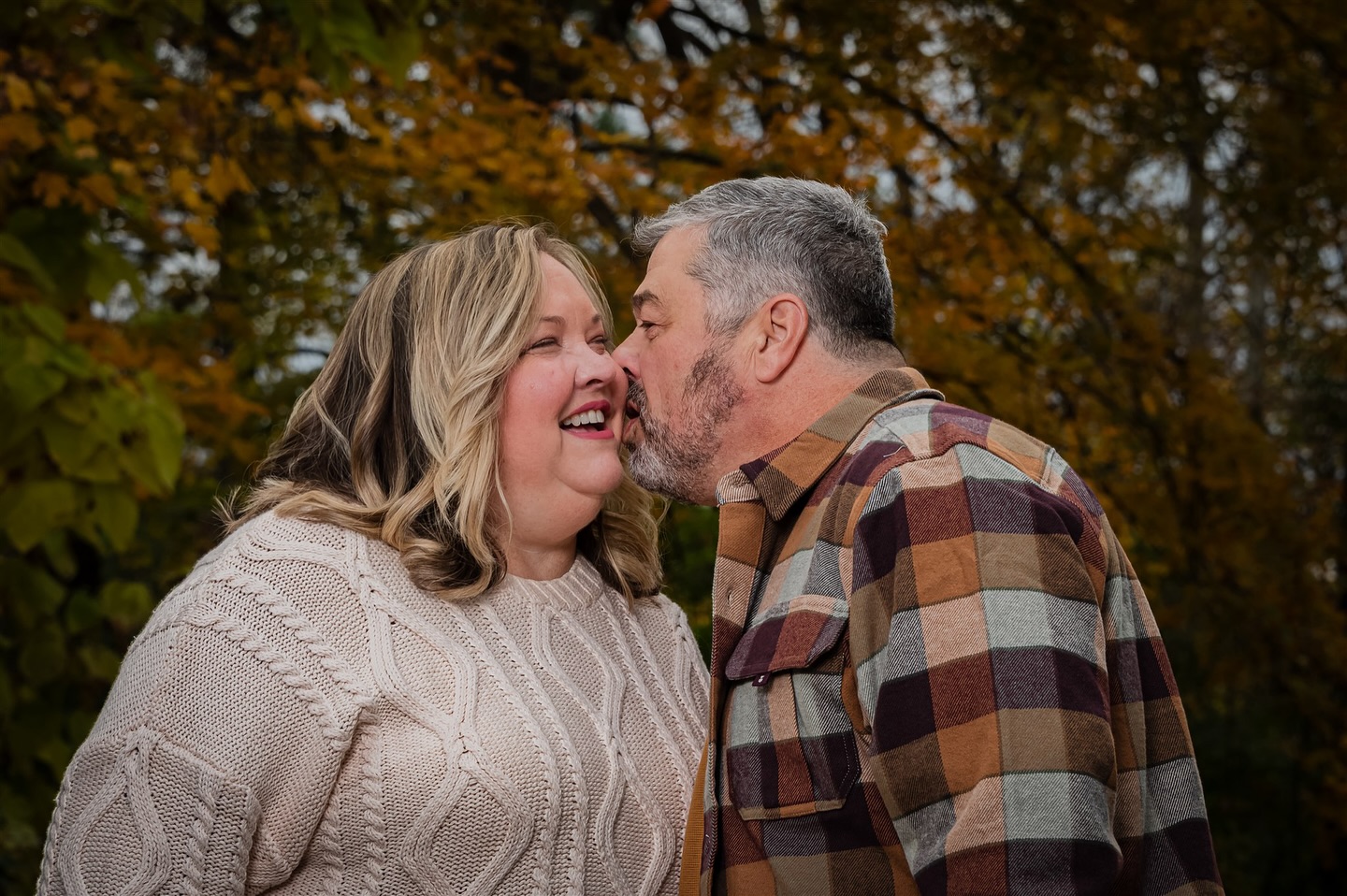 It’s fall y’all! And these colors are popping and far from disappointing this season! I LOVE all the colors but this year it’s the yellows for me! They are so vibrant and matching all the vibes.