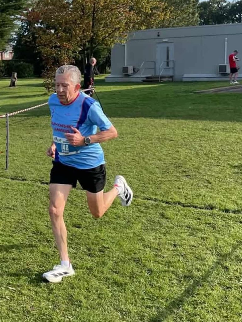 EP Race Report 2/11/25
A quieter week on the racing front from the group. Well done to our two racers this weekend 👏🏻
Dennis Robinson and Pat Hudson took on the hilly Flying Fox 10miler 💪🏻
Pat has struggled the last couple of weeks with the lurgy so always a difficult task to race but he still managed a solid run in a time of 1:11 placing him 64th male 👏🏻
Dennis continues his fine season with a very strong run crossing the line in 1:26 placing him 136th male and 3rd V65 👌🏻
Well done the pair of you 👏🏻👏🏻👏🏻
•
•
•
•
#endurancepeak #endurance #coaching #endurancecoaching #sportscience #physiology #periodisation #vo2max #lactatethreshold #trainingzones #multisport #triathlon #duathlon #running #cycling #athlete #gbagegrouper #flyingfox #nsrra #10miler