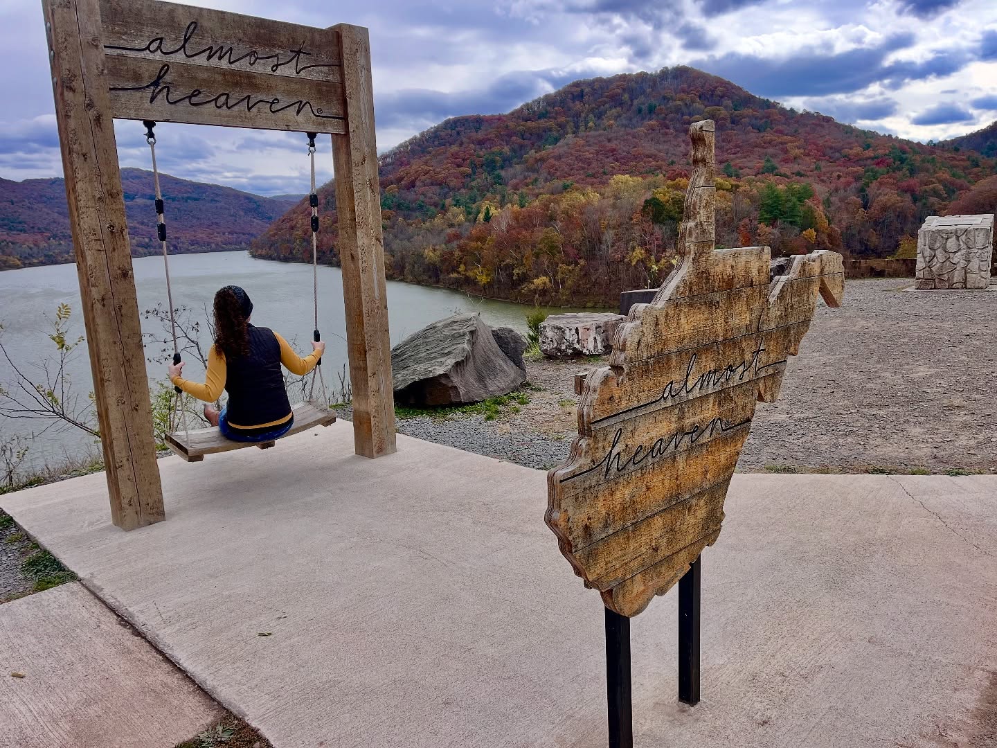 Saying goodbye to the last colors of Autumn. 🍂
📍Bluestone Lake Almost Heaven Swing, Summers County
#almostheaven #bluestonelake #exploresummerscounty #visitwv #almostheavenswing