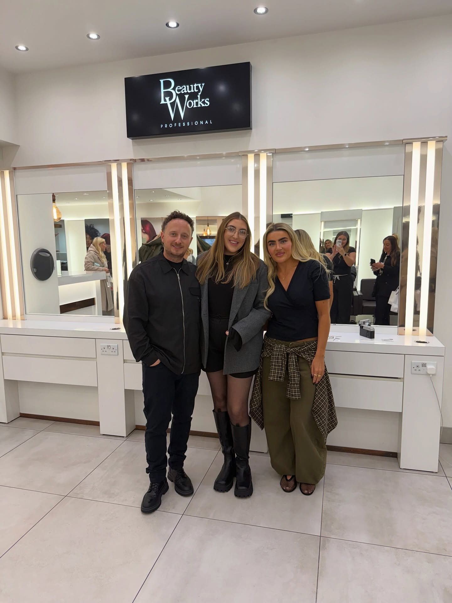 Back in Altrincham today for another Colour Couture masterclass — my third time learning from the amazing @calumtierney and this time joined by the lovely @poppypatishair 💕
We spent the day perfecting lived-in colour and soft blonde techniques — refining toning formulas and learning new ways to create that natural, effortless finish my clients adore.
It’s days like this that keep my creativity flowing and my passion for colour and blondes growing ✨
Huge thank you to Calum & Poppy for sharing your knowledge and inspiration!
I’m excited to start using these techniques on all my gorgeous clients 🫶🏼🫶🏼
🌟complimentary colour + extensions consultations are available this week! consultations are required for new clients 48 hours prior to colour appointment🌟
📱enquiries - contact button + DM
📱book - link on profile
~
#hairbylucyansboro #studioluxe #studioluxeliverpool
#beautylaunchpad #hairdressersjournal #lorealcolourspecialist #liverpool #liverpoolhair #colourspecialist #blondespecialist #balayagespecialist #liverpoolhairspecialist #liverpoolbalayage #bohoblondetechnique #iambohoblonde #transformationtechnique #balayagetransformation #blondetransformation #extensions #liverpoolhairextensions
#colourcouture #livedinblonde #softblondes #hairtraining #haireducation #balayage #altrinchamhair #hairartist #behindthechair